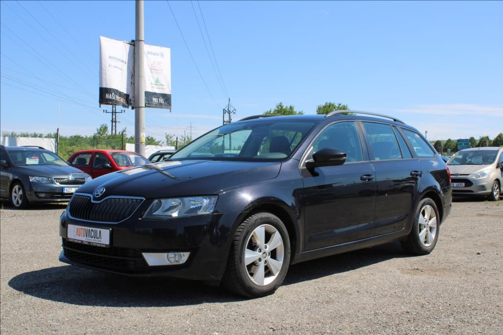 Škoda Octavia, 1,6 TDi DSG,STLYLE,SERVISKA