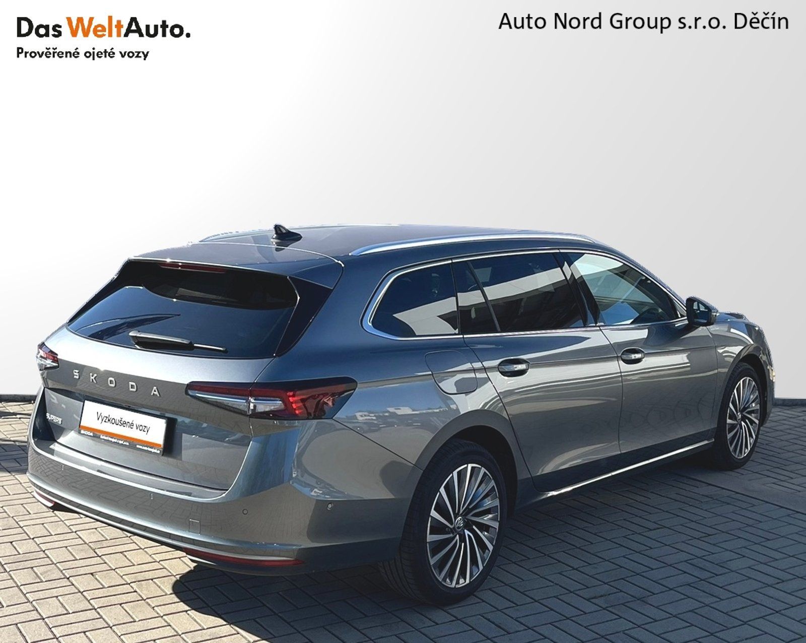 Škoda Superb, Superb 2.0 TDI 110kW L&K Combi - fotka 2