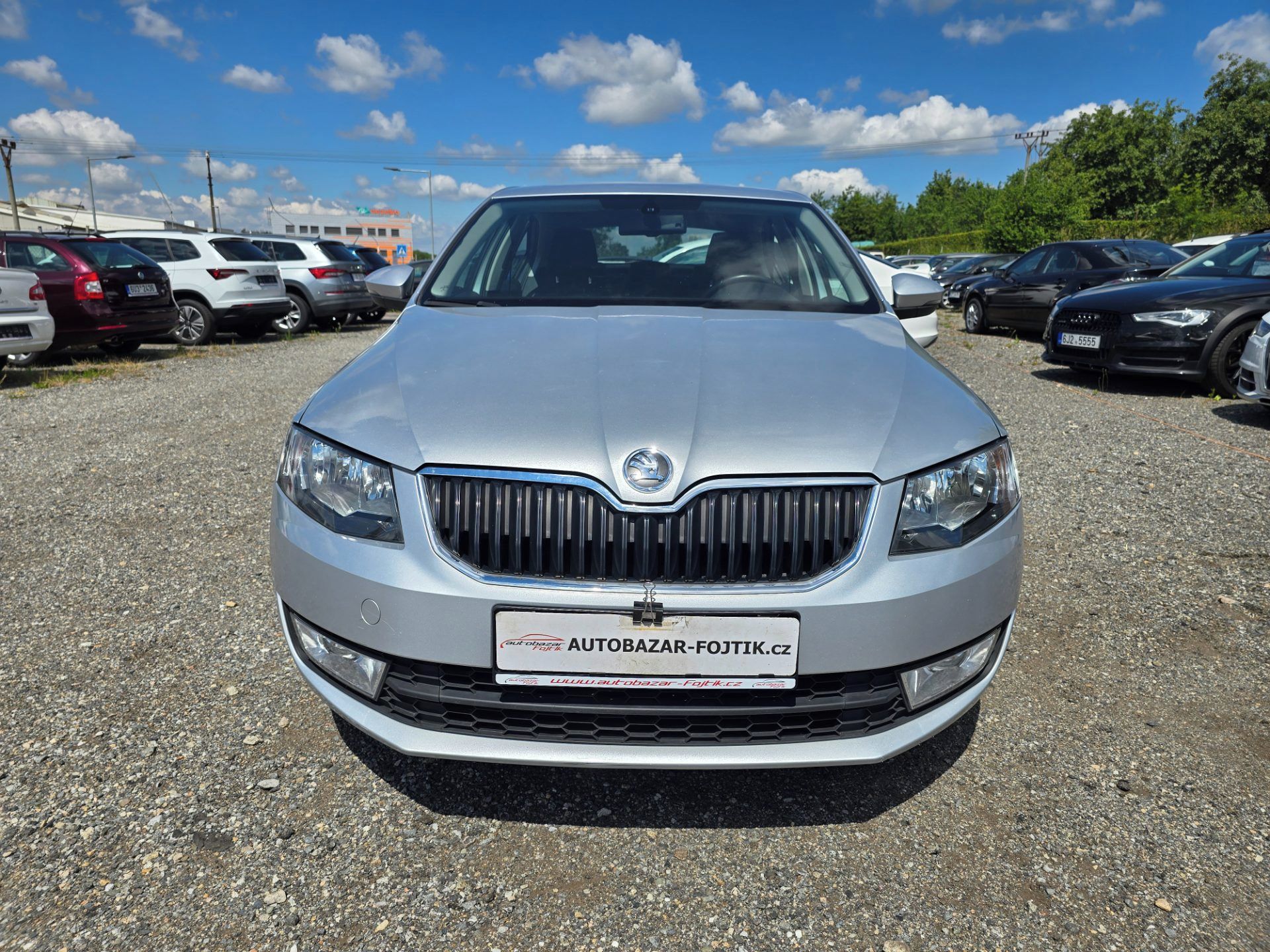Škoda Octavia, 1.6 TDi 77KW DSG Ambition - fotka 2