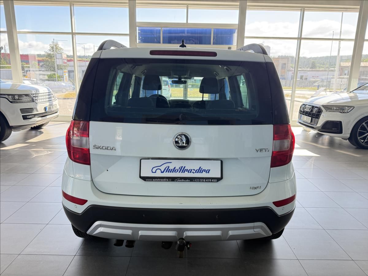 Škoda Yeti, 2,0   TDI 81kW,4x4,SERVISKA,TA - fotka 5