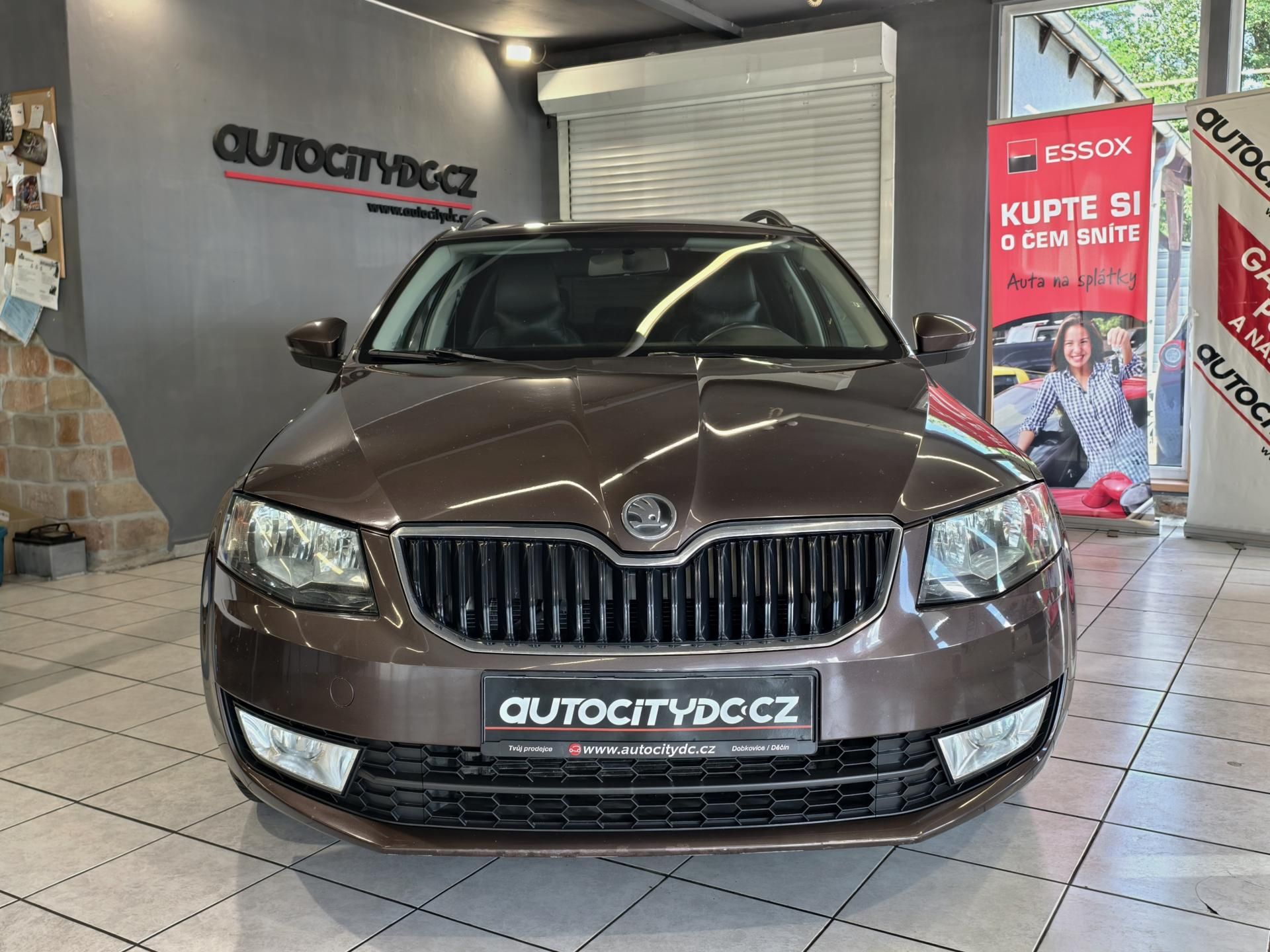 Škoda Octavia, KOMBI 1.2 TSi 77kW VÝHŘEVY PDC - fotka 2