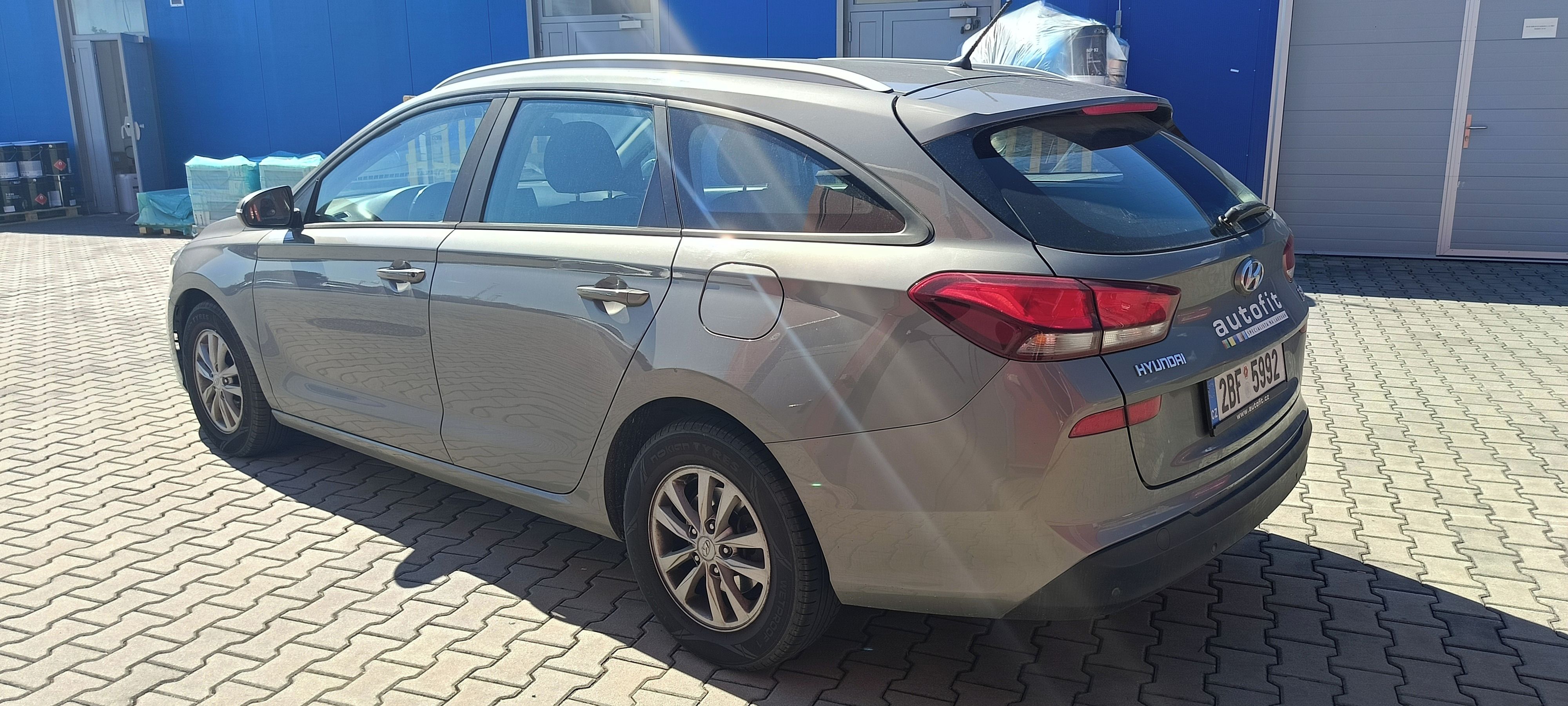 Hyundai i30, Hyundai i30, 1,6 - fotka 4
