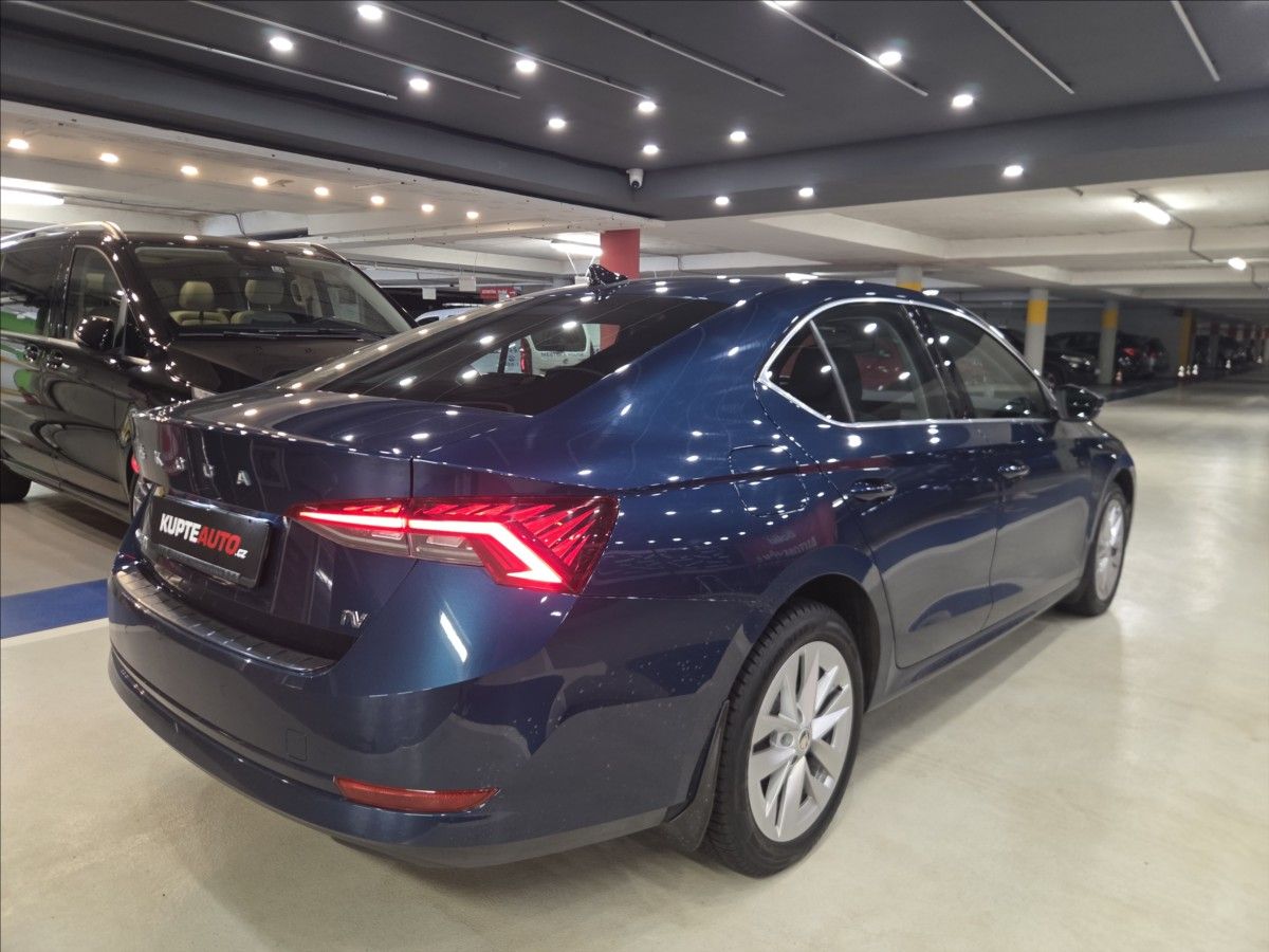 Škoda Octavia, 1,4 iV - CEBIA SERVISOVÁNO - fotka 3