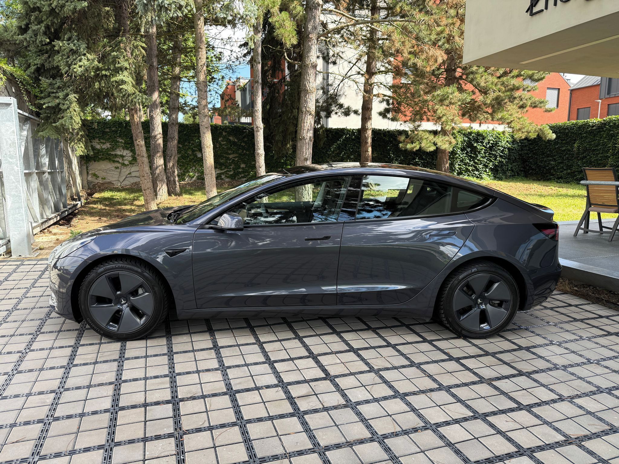 Tesla Model 3, Long Range AWD - fotka 3