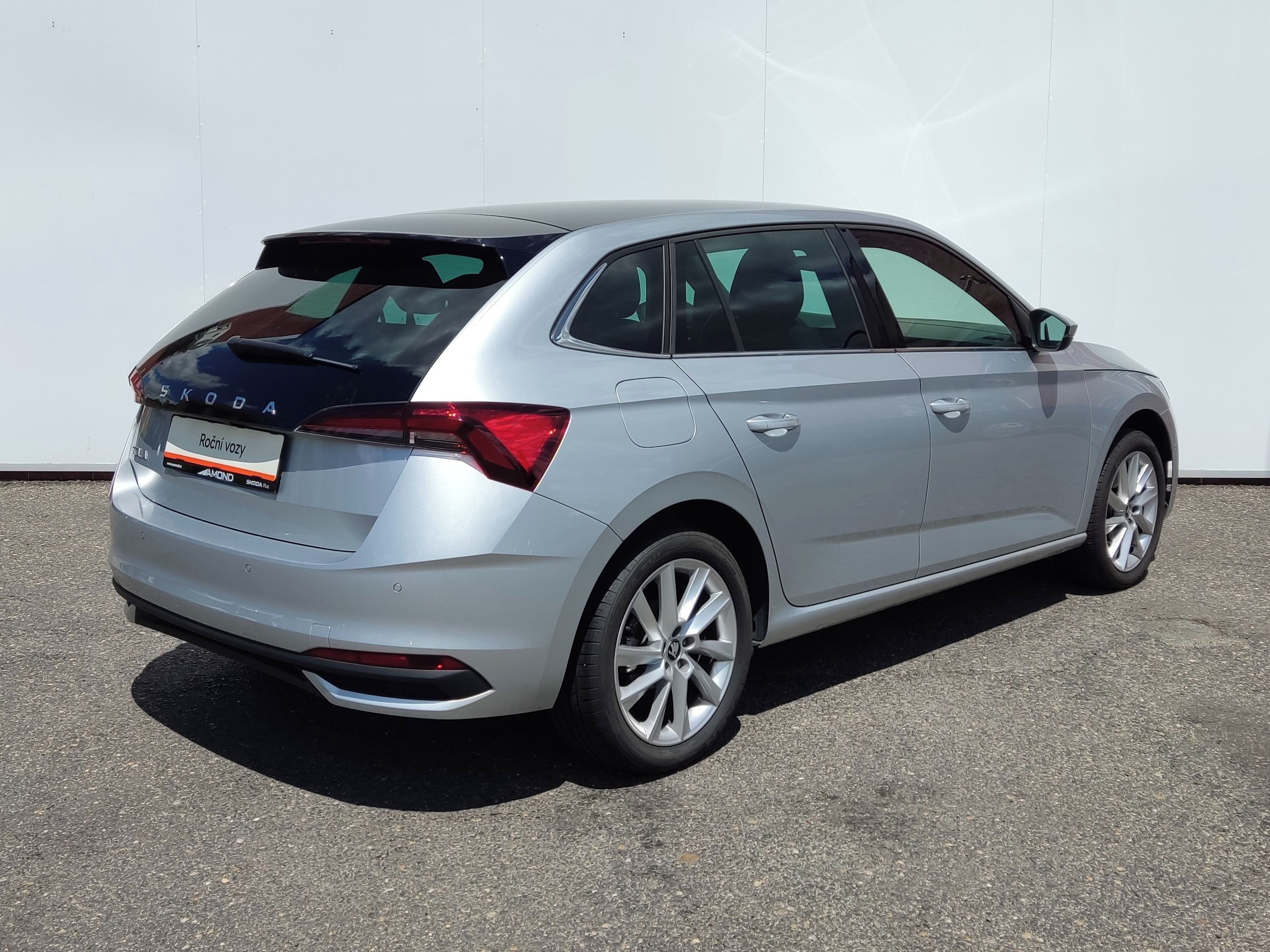 Škoda Scala, 1.0 TSI 85kW DSG Top Selection - fotka 2