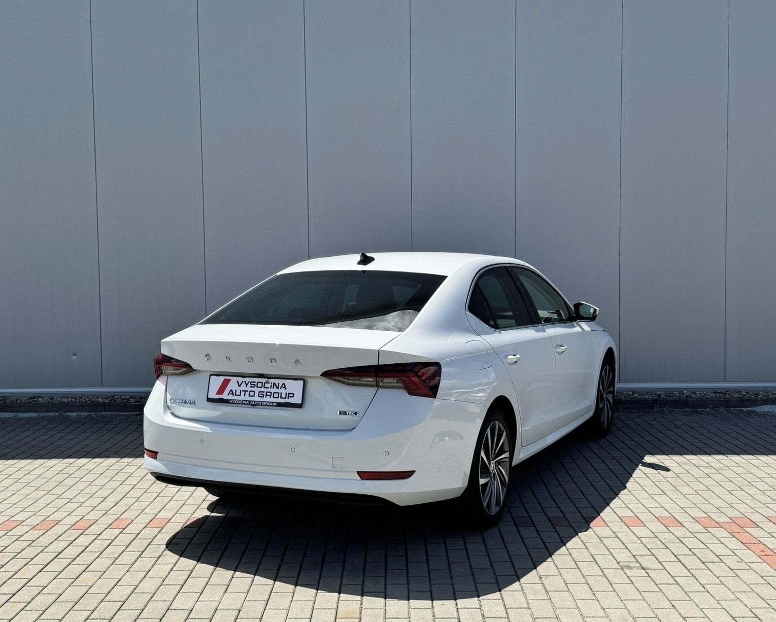 Škoda Octavia, 1.5 e-TSi 110kW DSG7 ACC LED - fotka 4