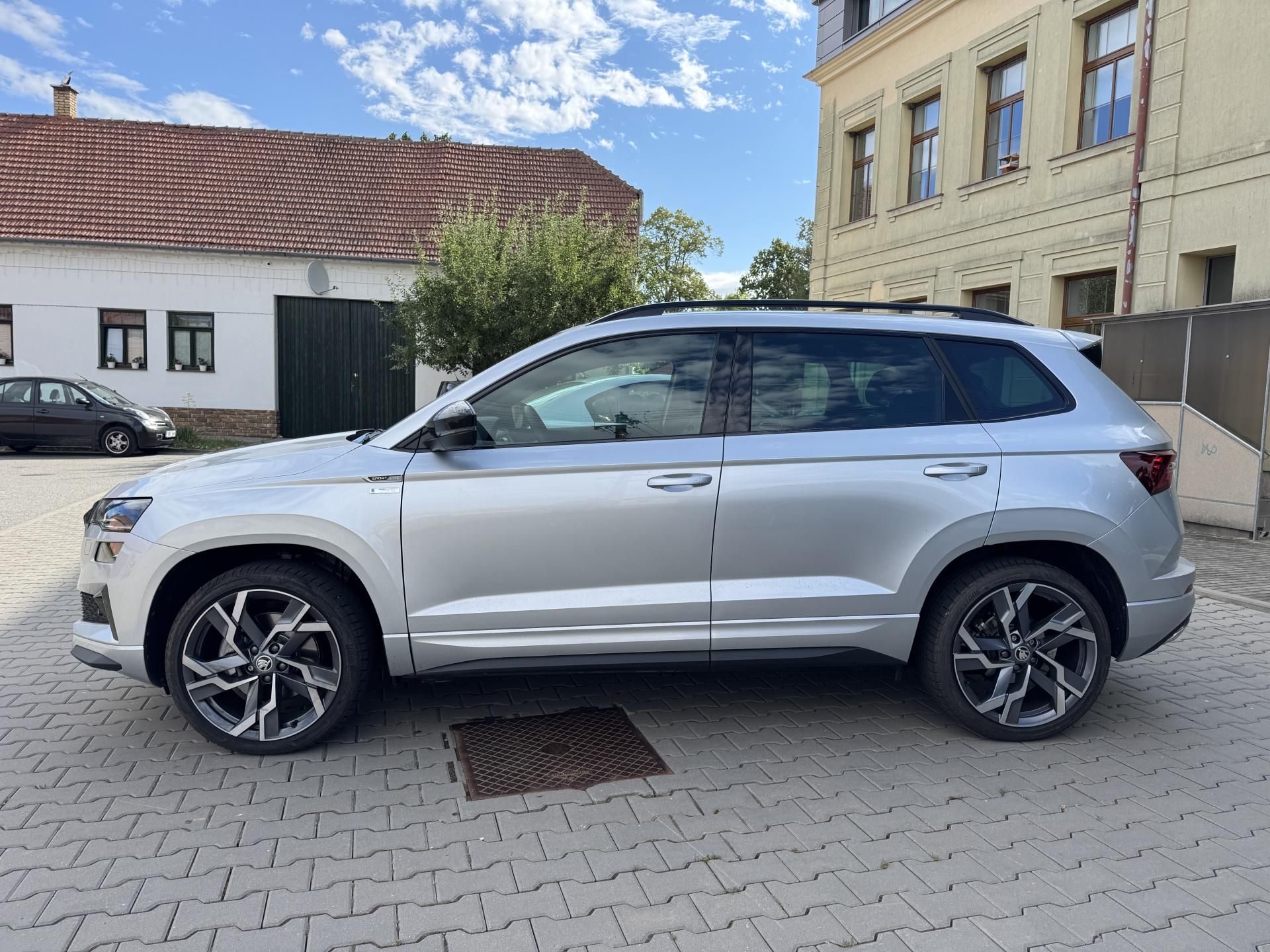 Škoda Karoq, 2.0TDi SportLine MAX Výbava - fotka 3