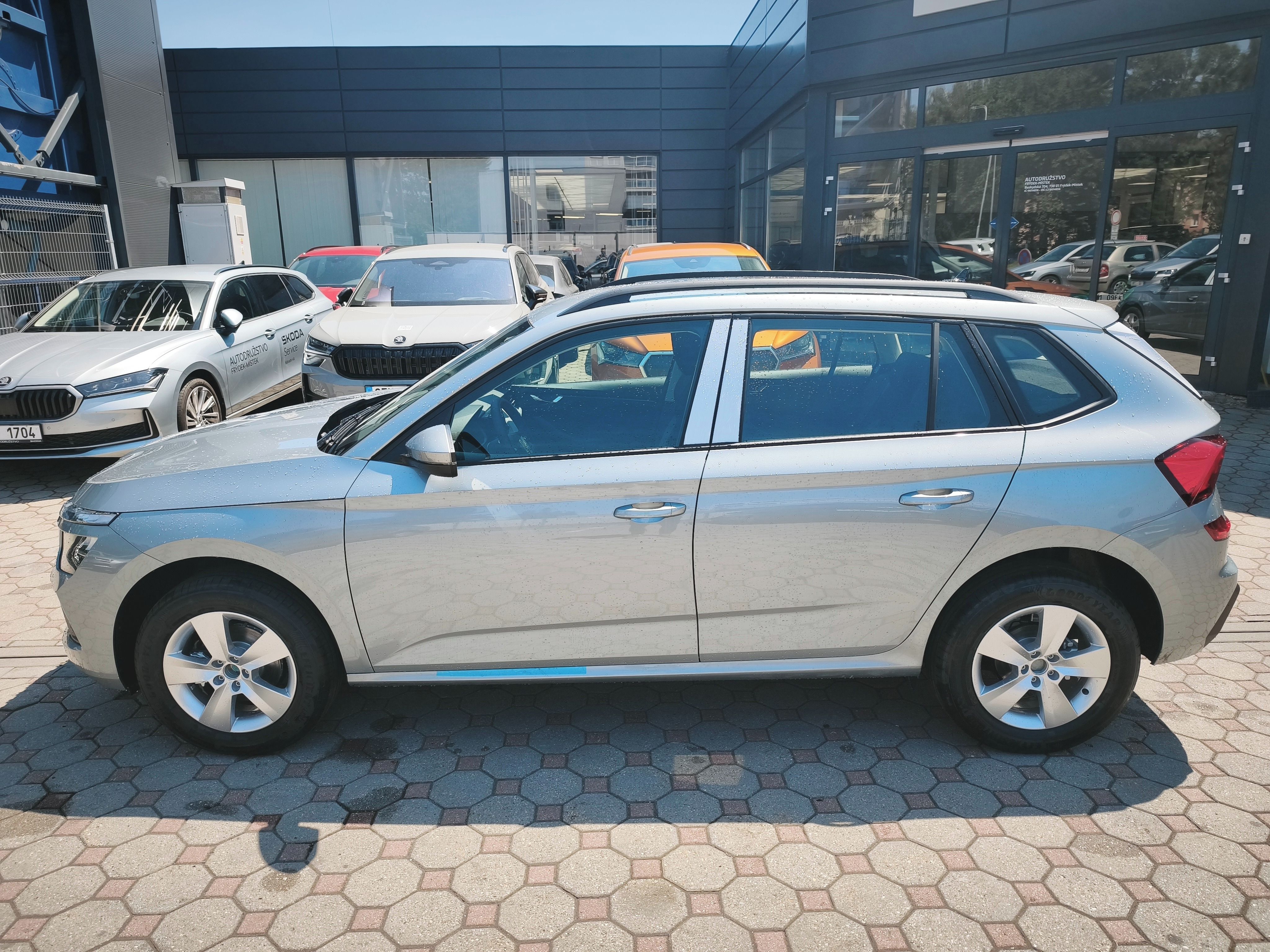 Škoda Kamiq, Classic 1,0TSI 85kW 6-st. man. - fotka 2