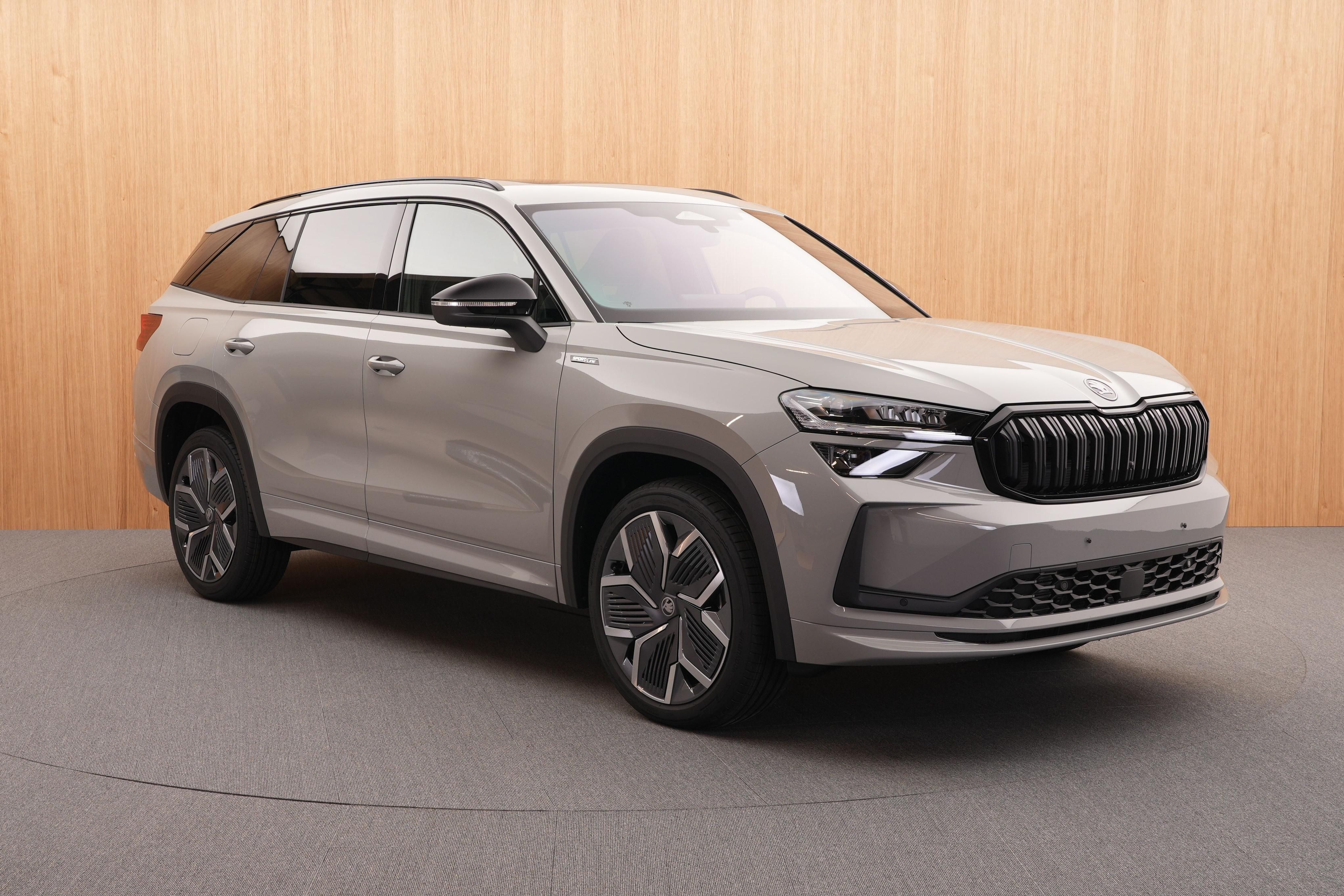 Škoda Kodiaq, Sportline 2.0 TSI 4x4 DSG - fotka 6
