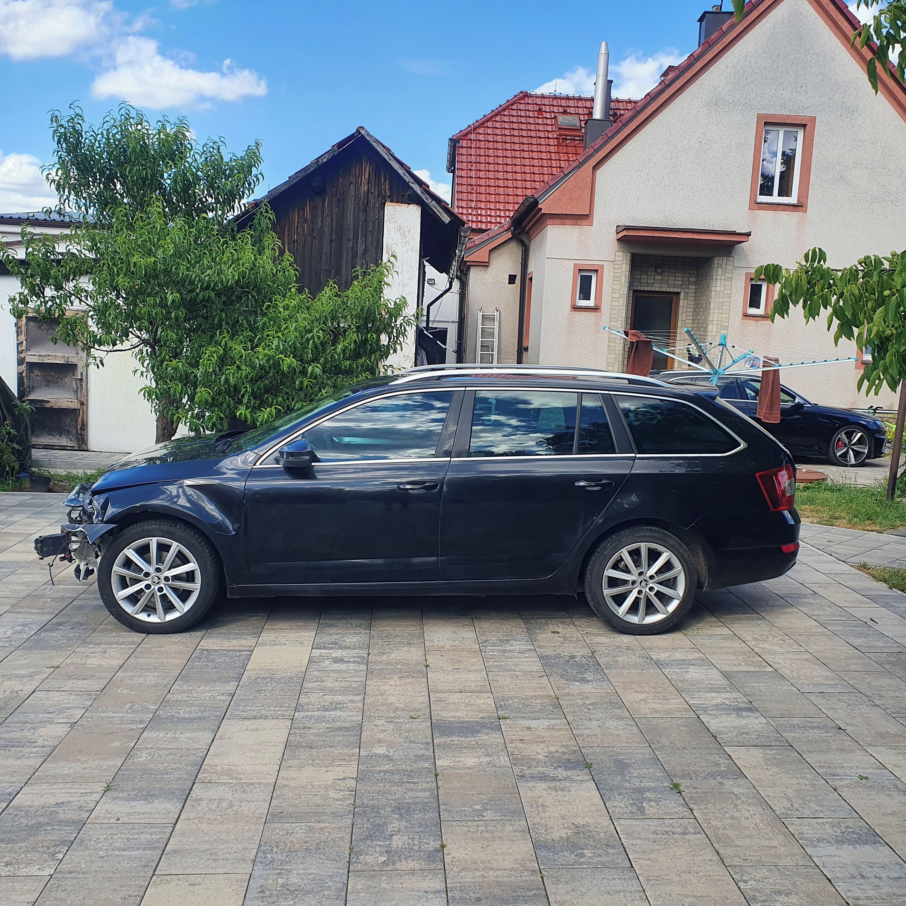 Škoda Octavia, Havarované - fotka 2