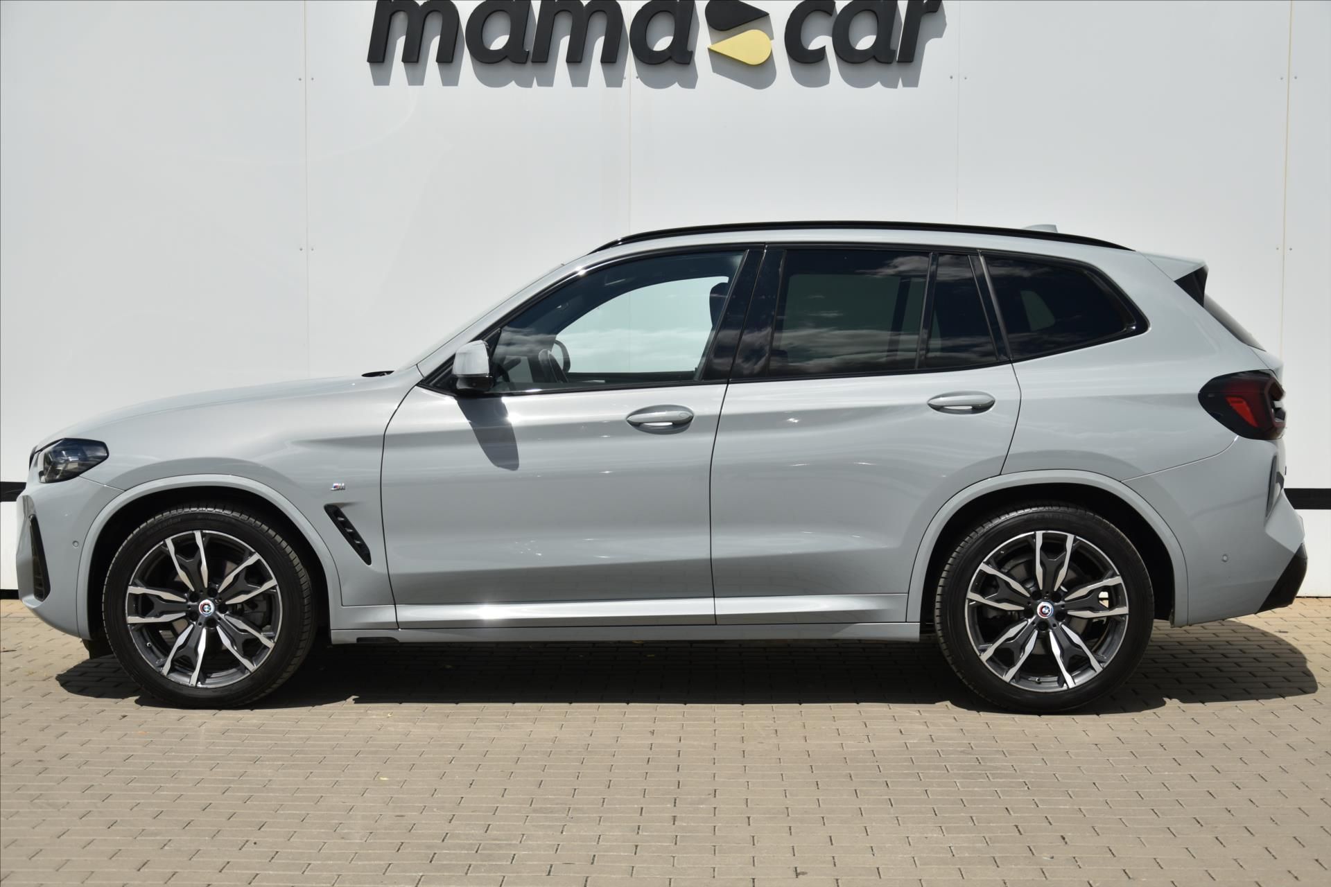 BMW X3, xDrive 20d 140kW M PAKET ČR - fotka 4