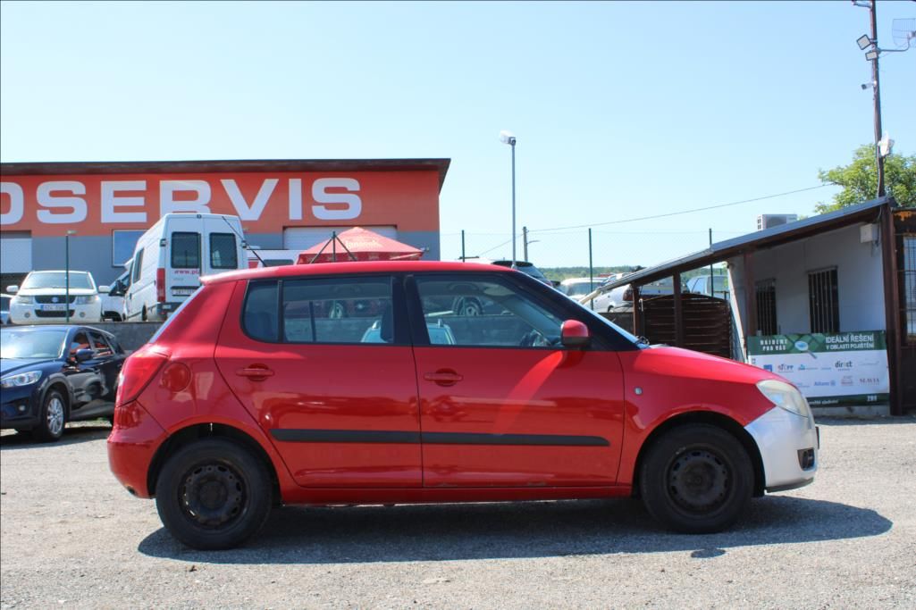 Škoda Fabia, 1,2 i  LPG, STK 5/2027 - fotka 4