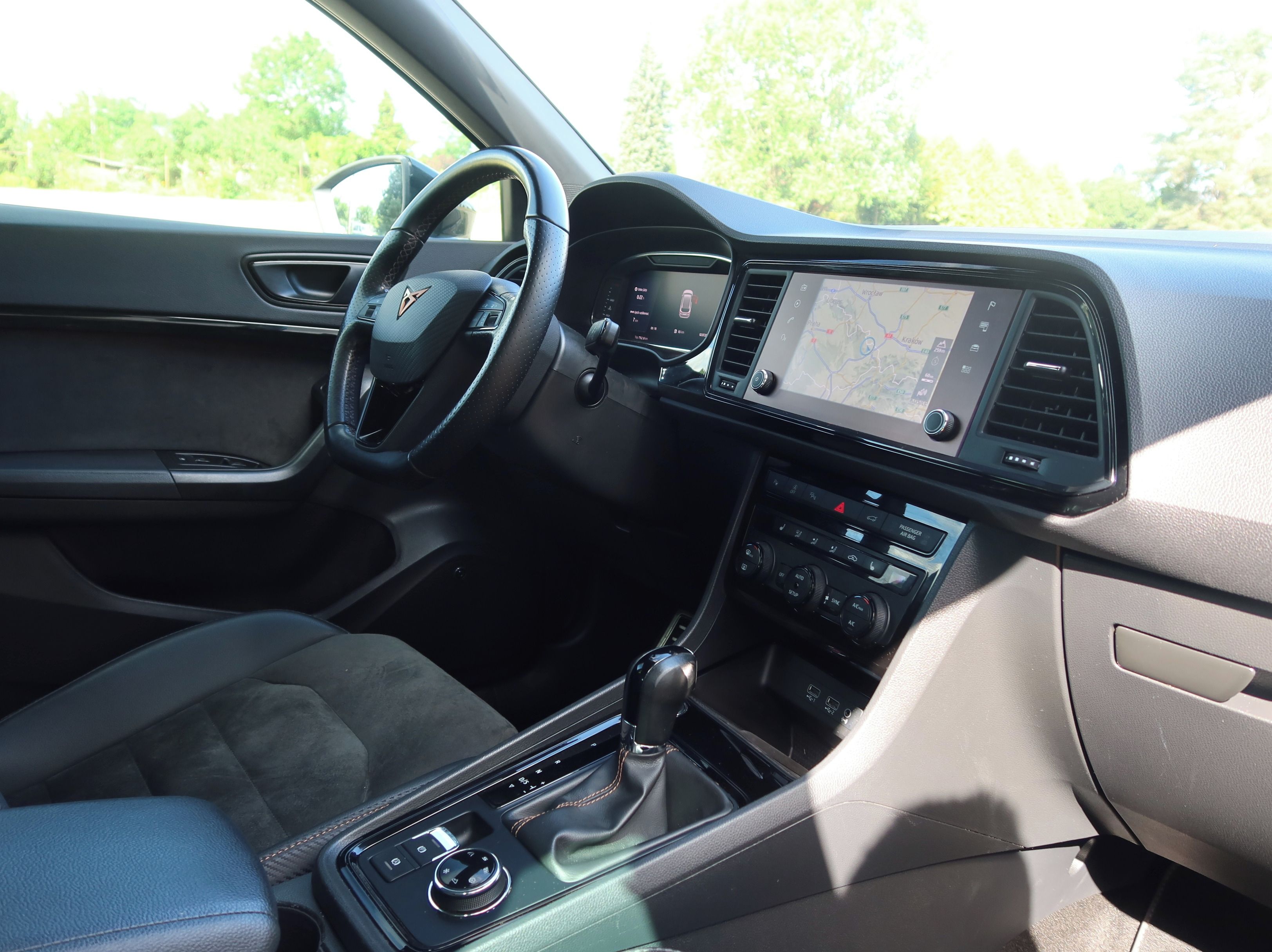 Cupra Ateca, 2.0 TSI 221 KW Panorama Tažné - fotka 6