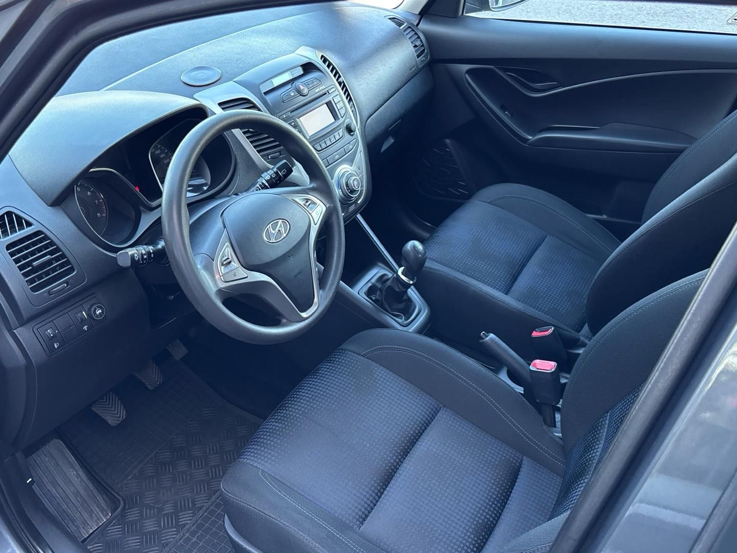 Hyundai ix20, 1.4 i / 66 kW Classic - fotka 6
