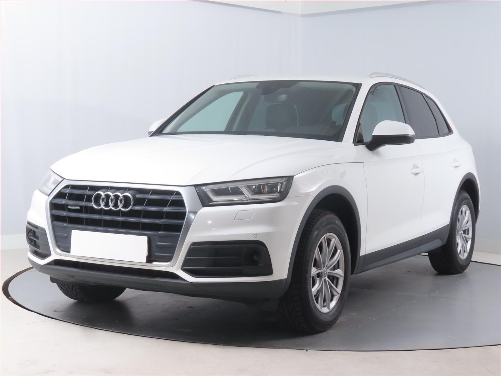 Audi Q5, 2.0 TDI, Exclusive, 4X4 - fotka 2