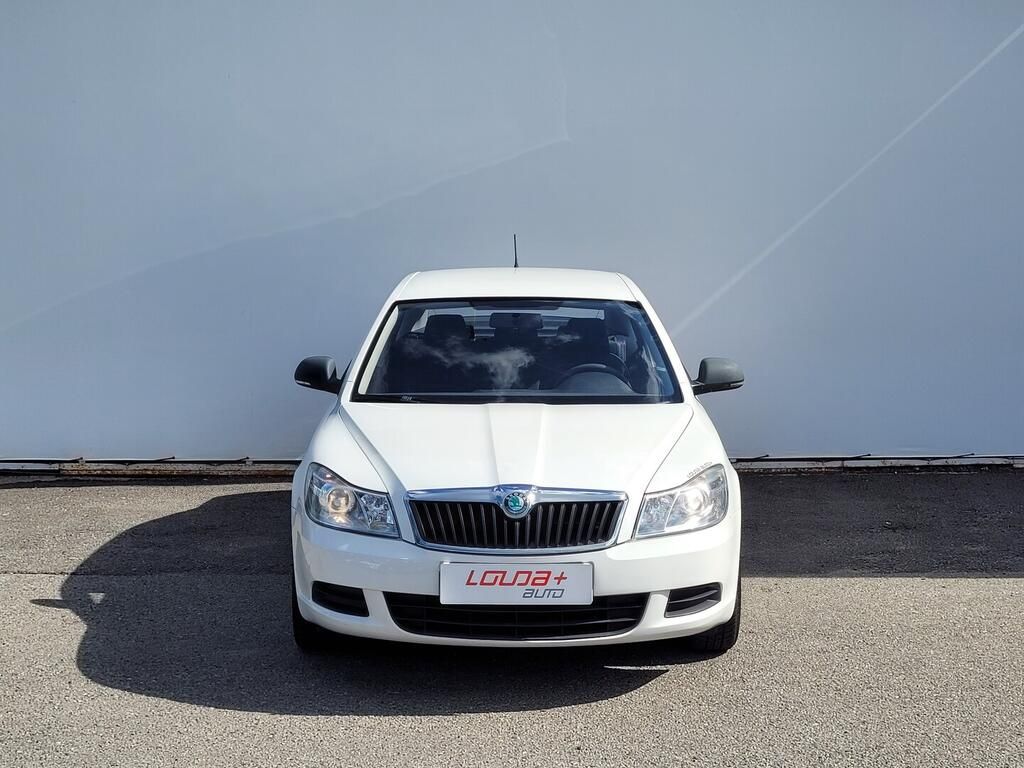 Škoda Octavia, Active 1.6 TDI 77 kW - fotka 4