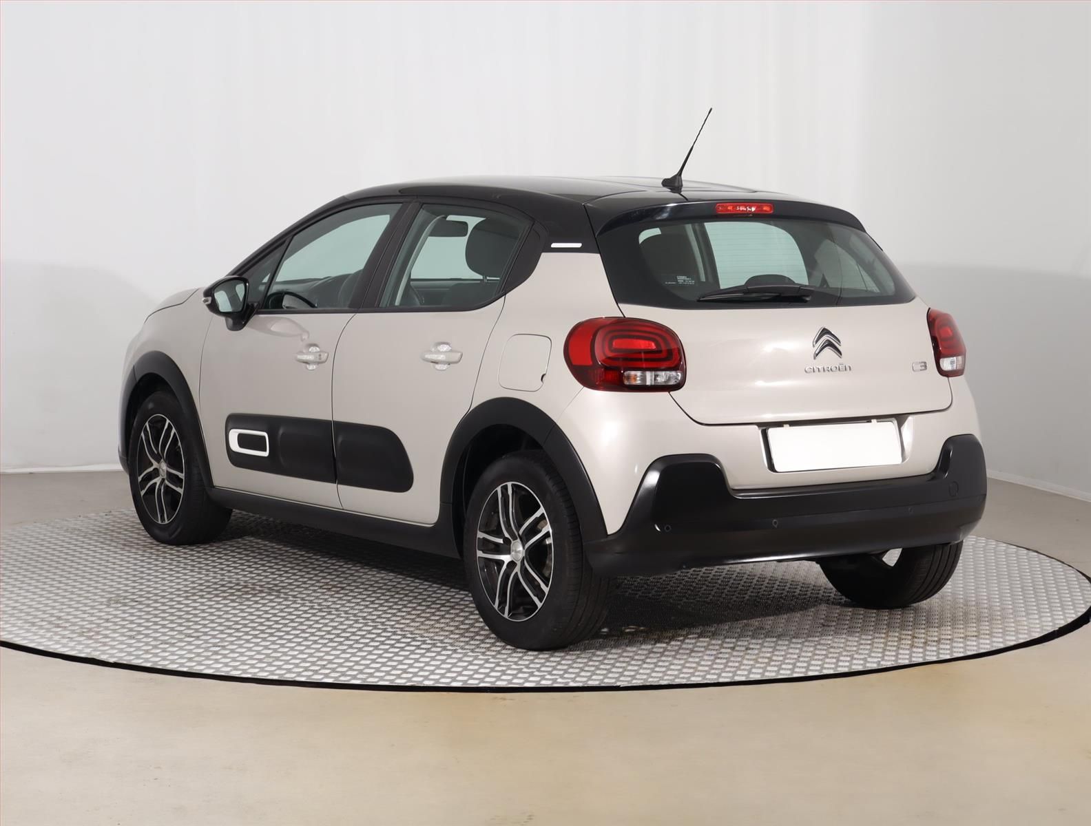 Citroën C3, 1.2 PureTech, Serv.kniha - fotka 4