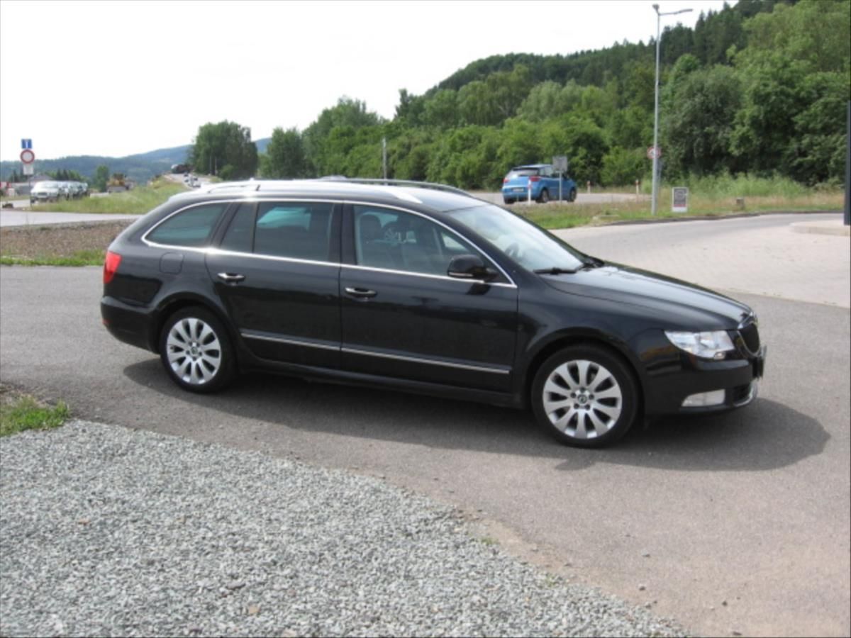 Škoda Superb, 2,0 TDi DSG - fotka 4