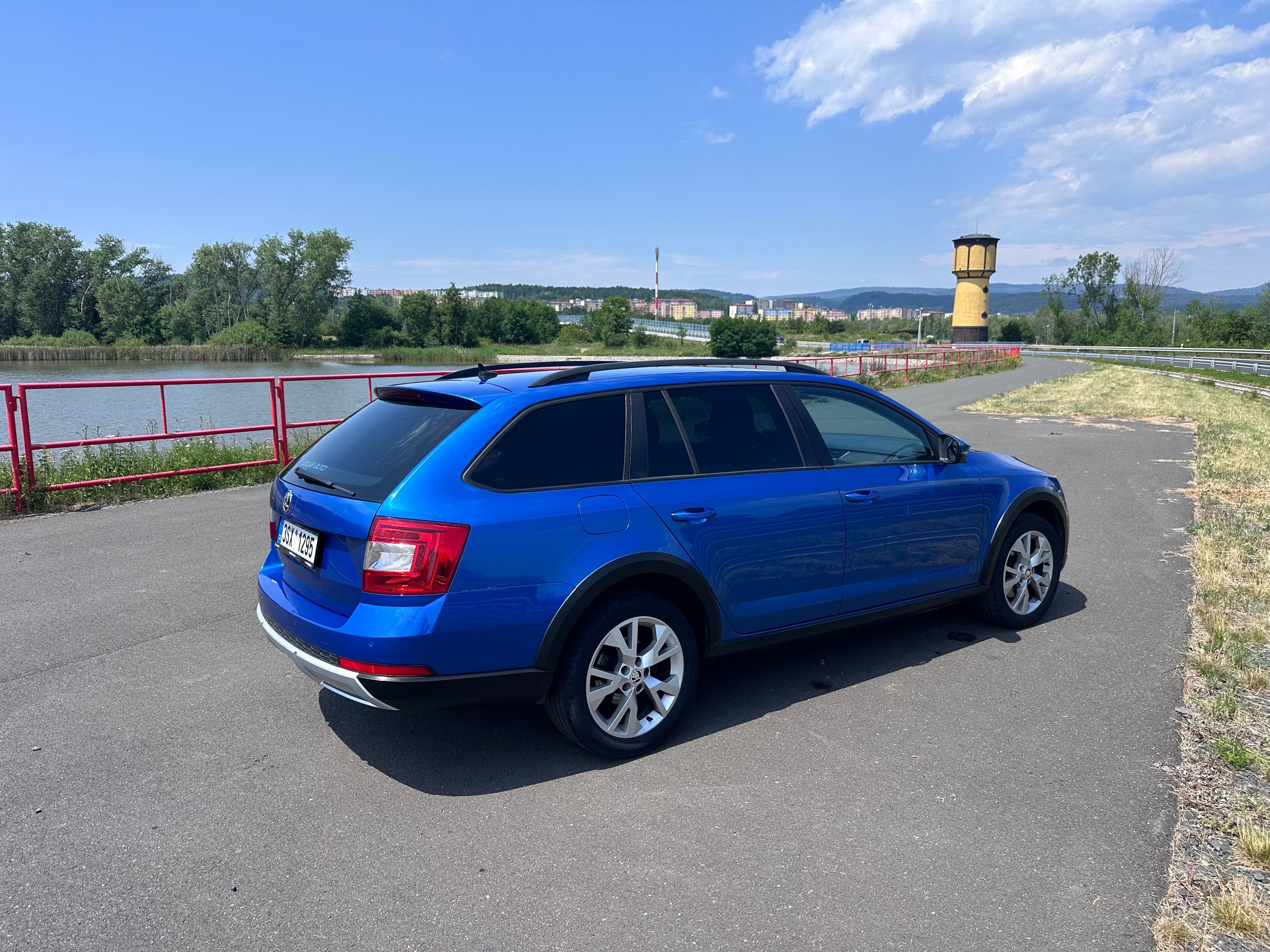 Škoda Octavia, Škoda Octavia III SCOUT 135kw - fotka 3