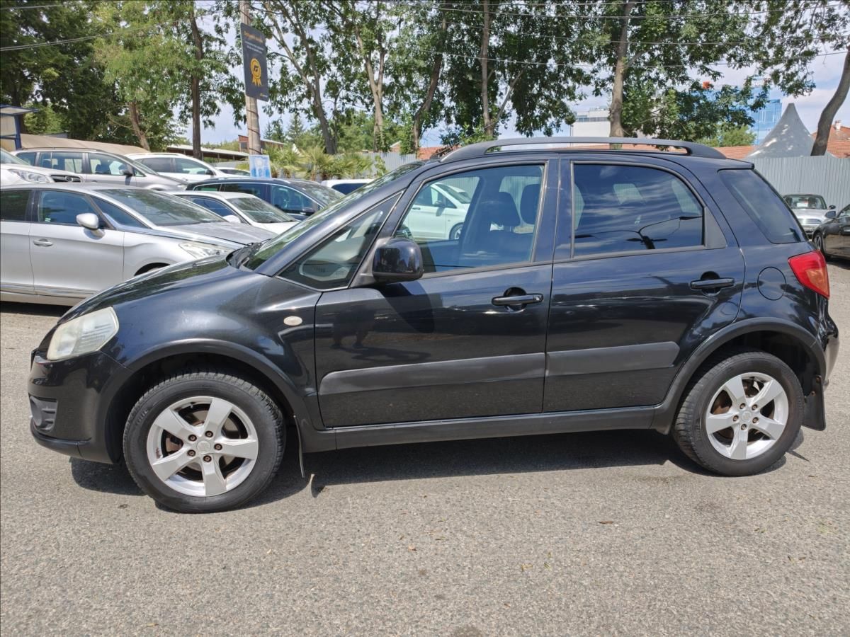 Suzuki SX4, 1,6 - fotka 4