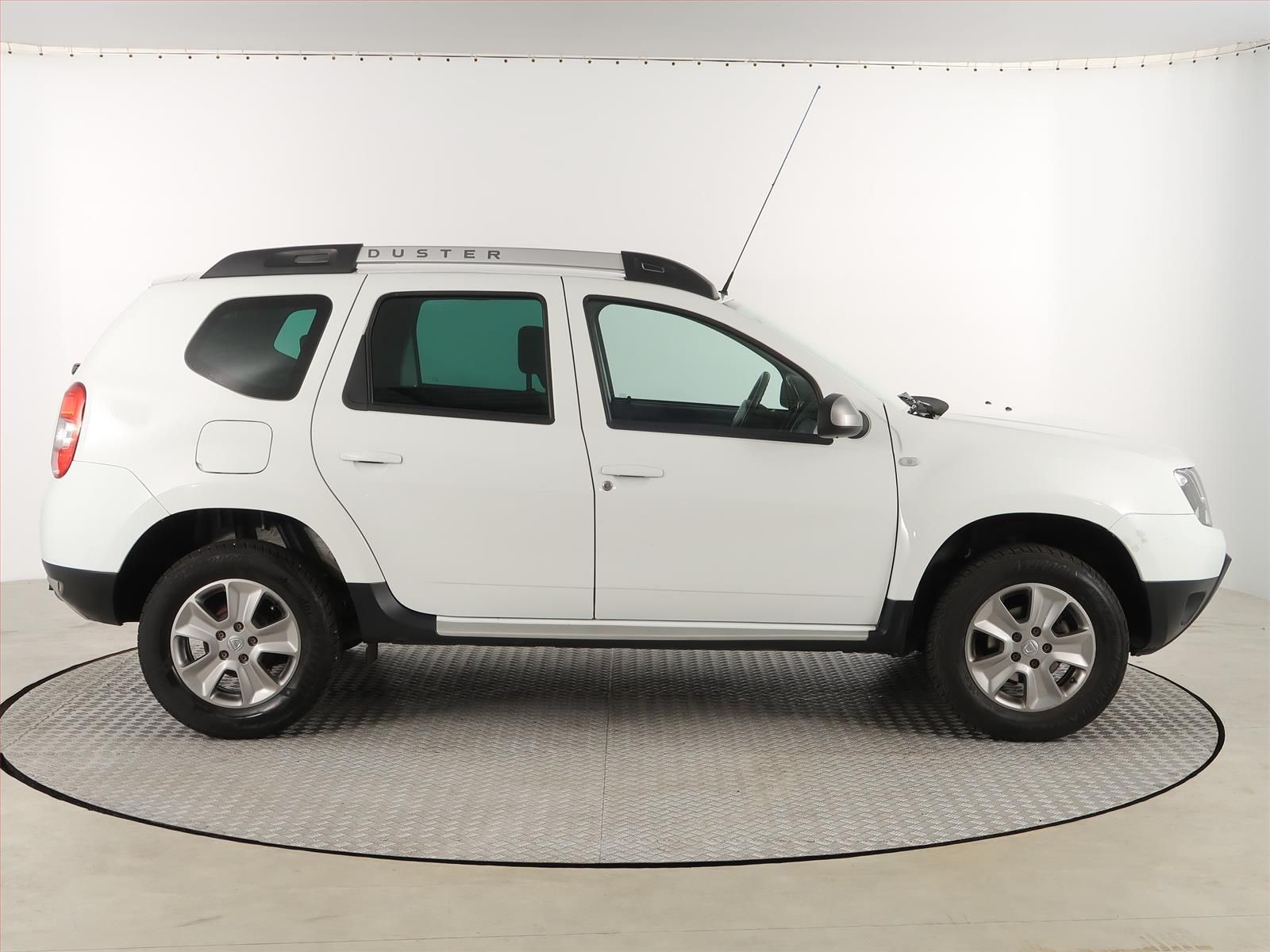 Dacia Duster, 1.6 16V - fotka 6