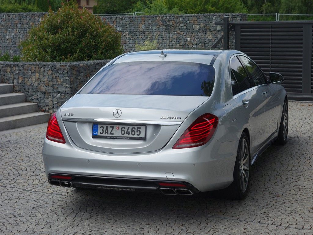 Mercedes-Benz Třídy S, S63*AMG*25000KM!!*CARBON*TOP!! - fotka 2