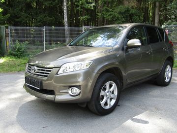 2,0VVT-i 116kw, 4x4, BENZÍN