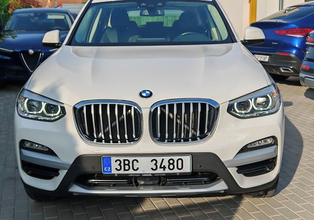 BMW X3, 30i xDrive HeadUp - fotka 4