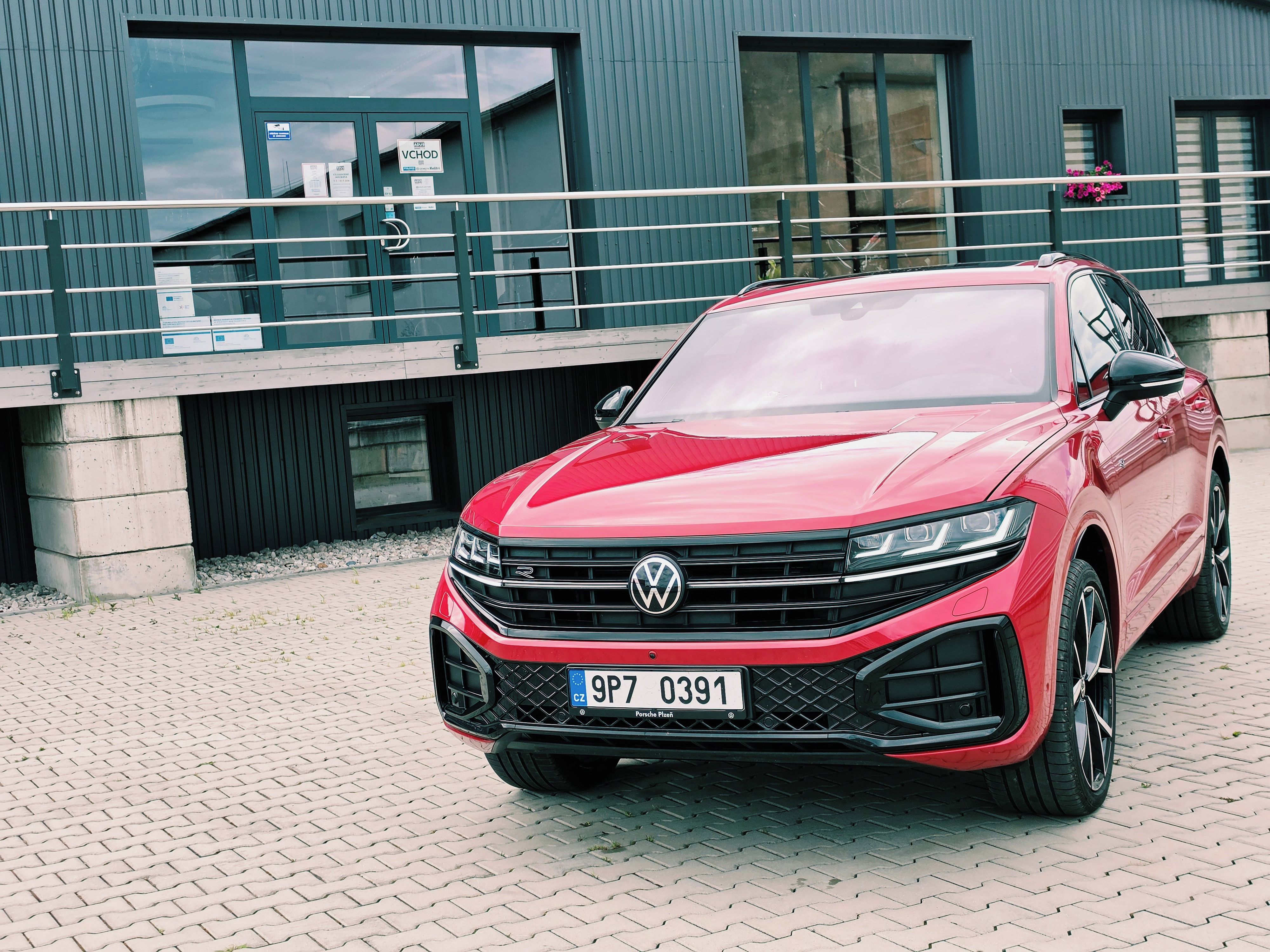 Volkswagen Touareg, Touareg 3.0 V6 TDI 210 kW R - fotka 3
