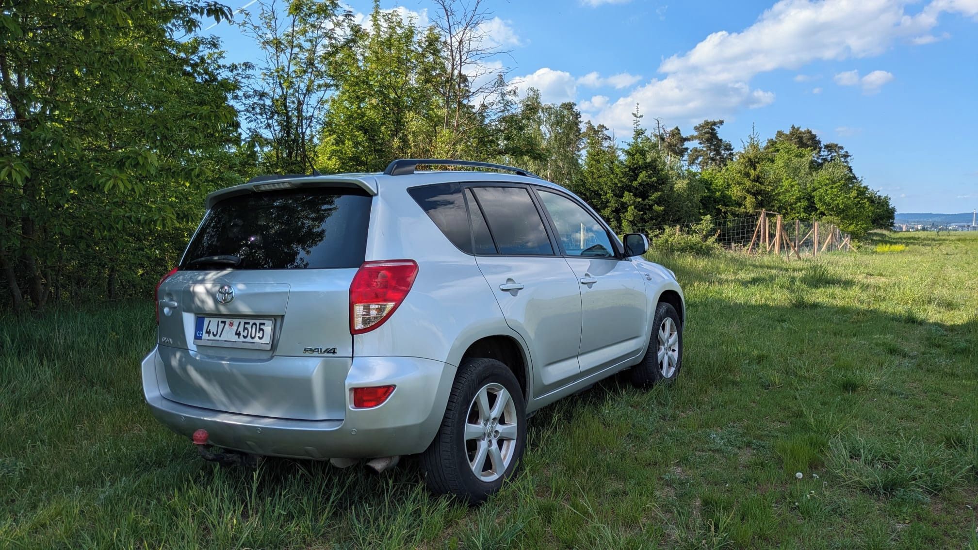 Toyota Rav4, nová STK, tažné zařízení - fotka 6
