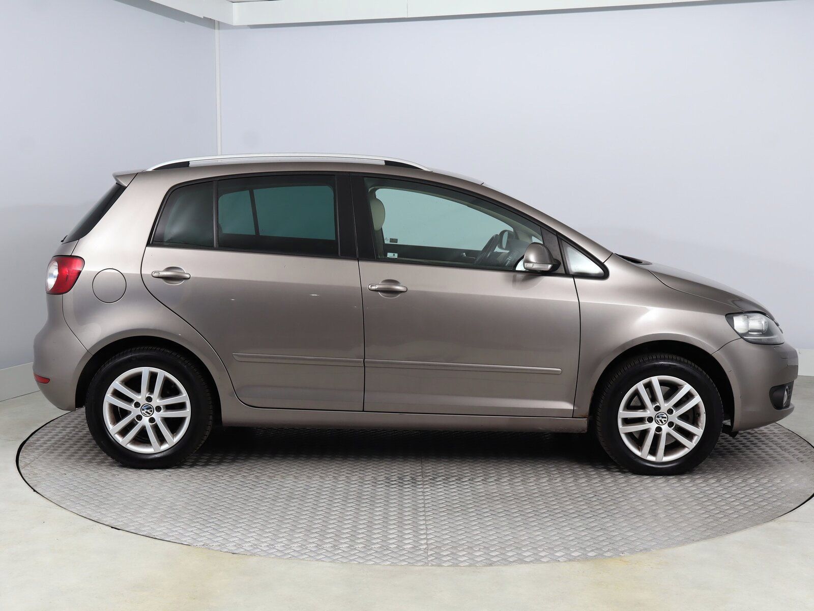 Volkswagen Golf Plus, 1.4 TSI, Automat, Serv.kniha - fotka 6
