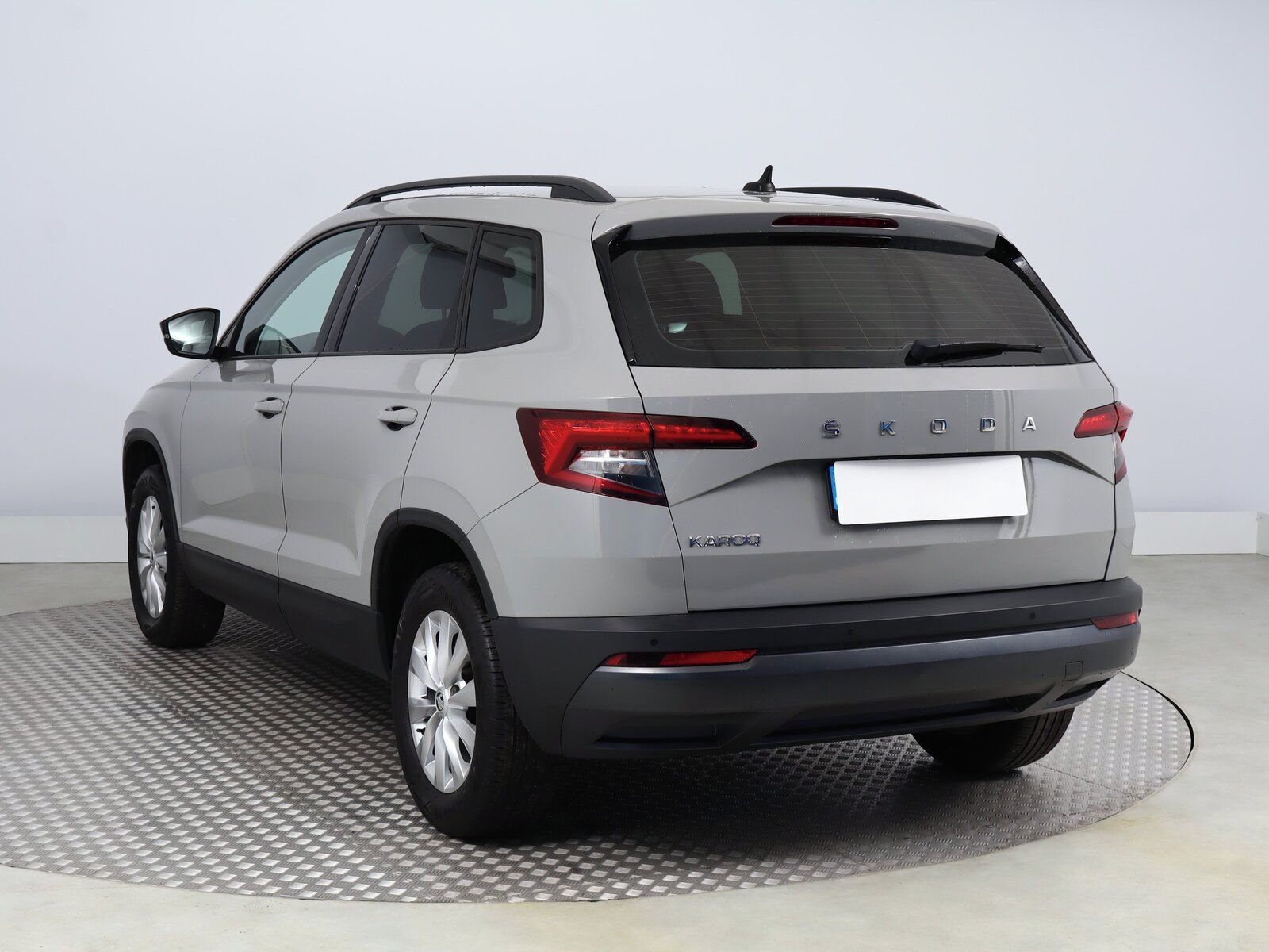 Škoda Karoq, 1.0 TSI, Serv.kniha - fotka 4
