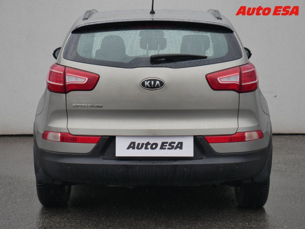 Kia Sportage, 2.0 CRDi 4x4,ČR,autoAC - fotka 5