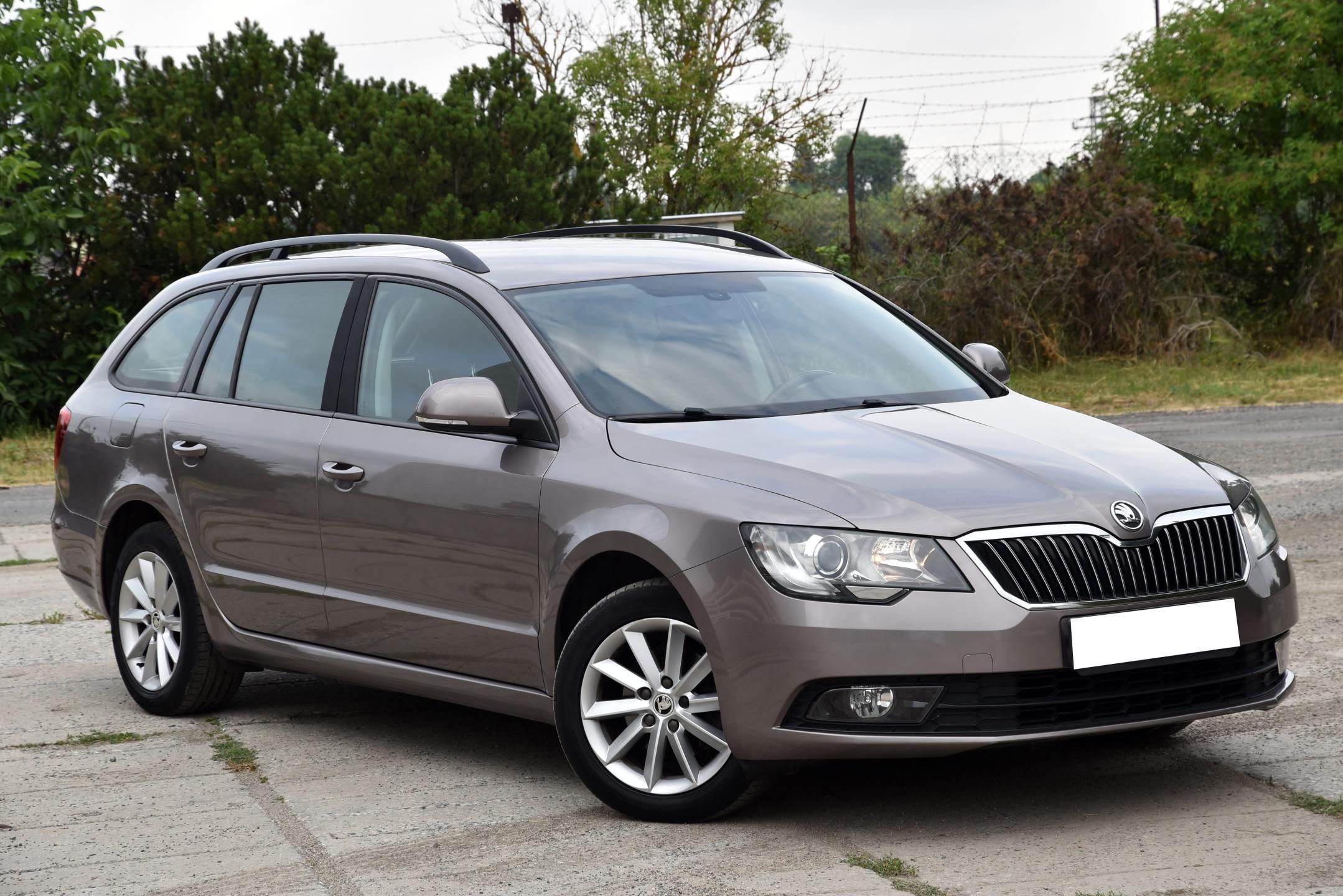 Škoda Superb, 1.6 TDi 6st,KLIMA,NAVI,PDC,ALU
