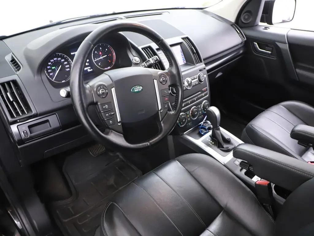 Land Rover Freelander, 2.2 TD4 Aut. Prestige TZ 1.Maj - fotka 3