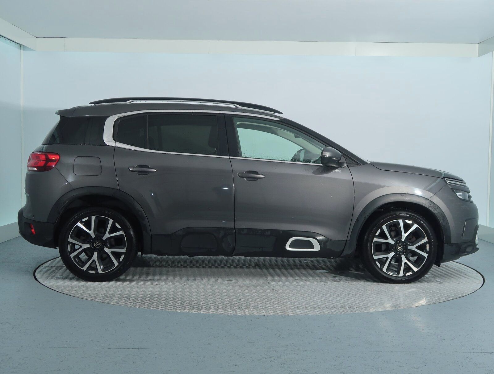 Citroën C5 Aircross, BlueHDi 180, Automat - fotka 6