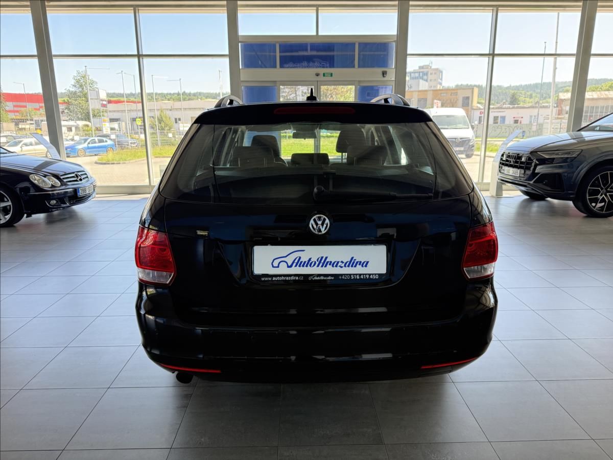 Volkswagen Golf, 1,6   77kW,2.MAJITEL - fotka 5
