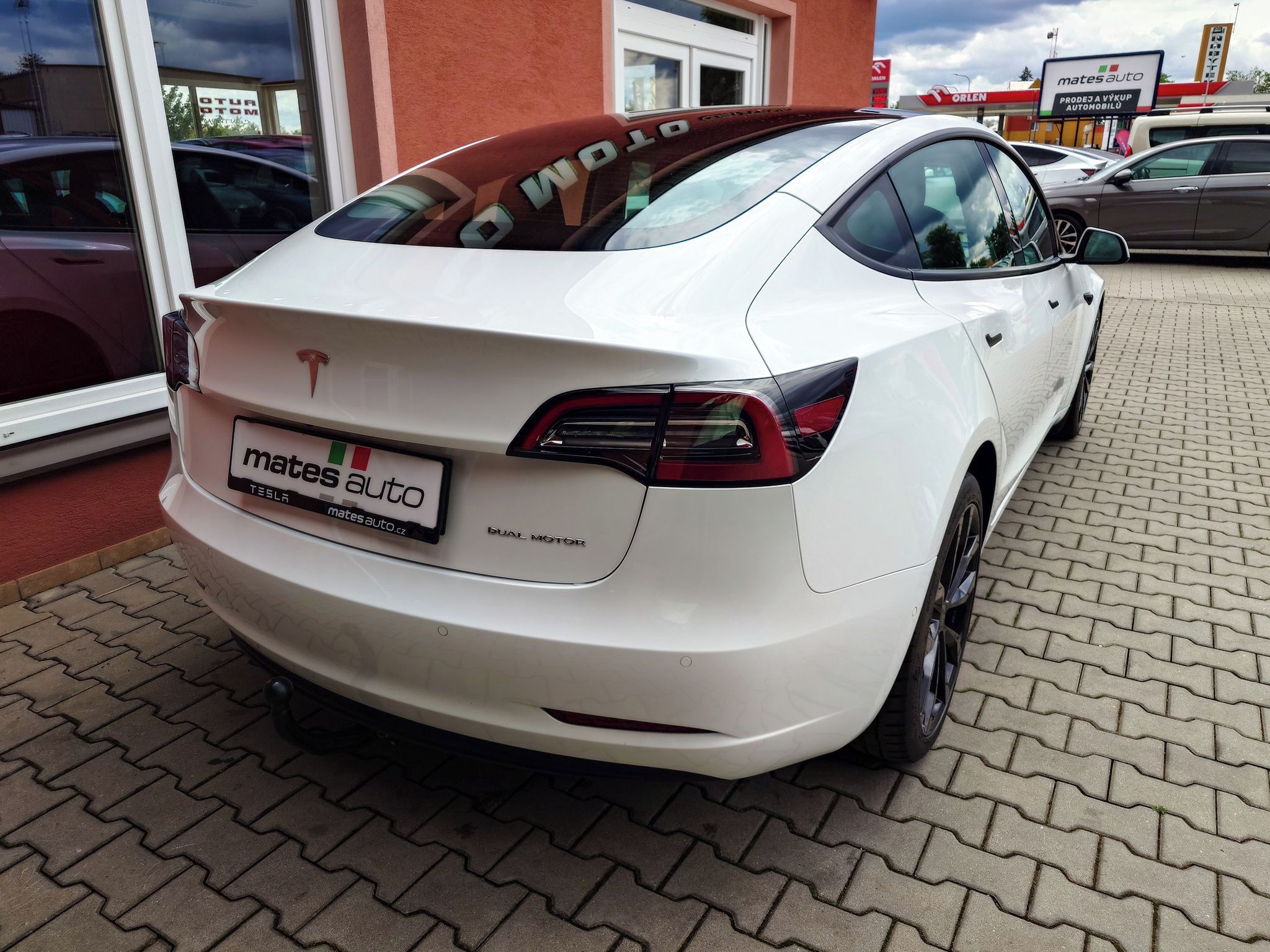 Tesla Model 3, Long Range Dual Motor 366 kW S - fotka 6