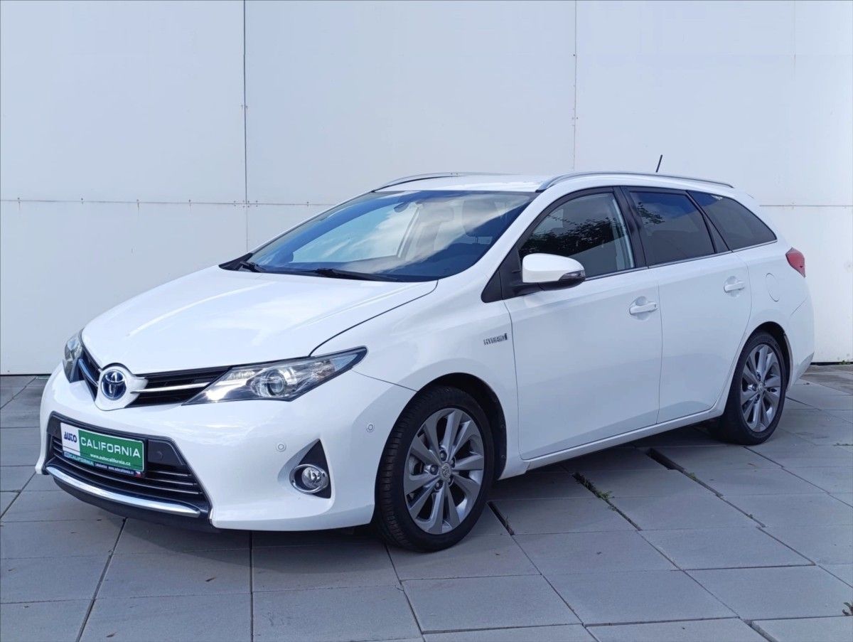 Toyota Auris, 1,8 i HYBRID AT KAMERA NAVI