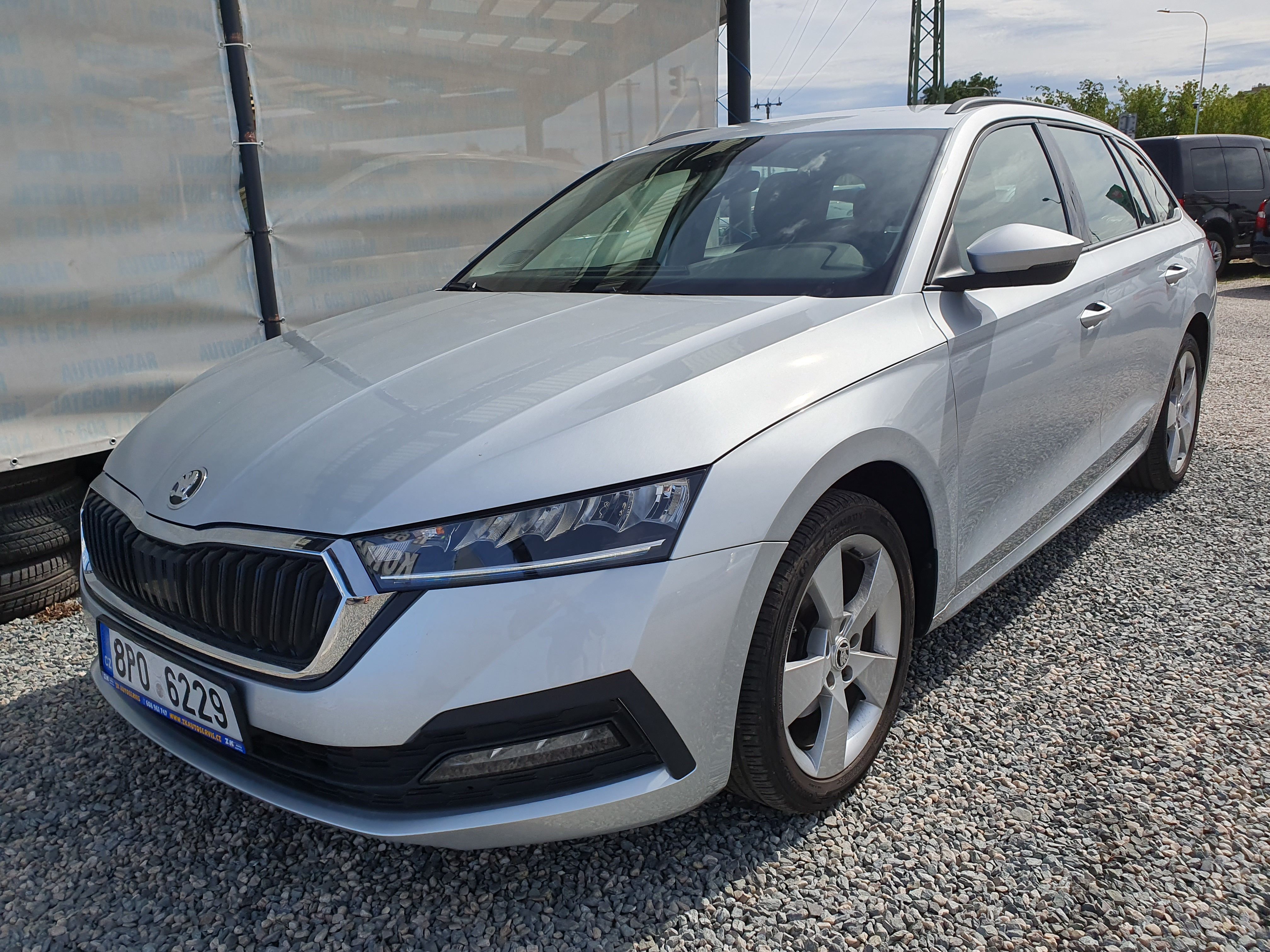 Škoda Octavia, 2.0 TDI 85 KW - fotka 6