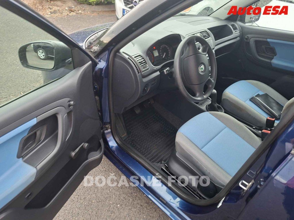 Škoda Fabia, 1.2 12V,1.maj,ČR - fotka 3