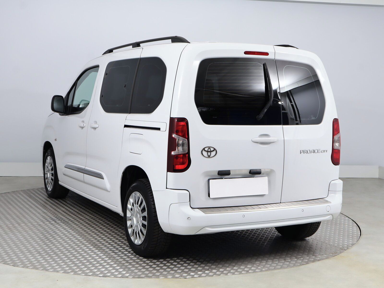 Toyota Proace City Verso, 1.2 T, Business, 5Míst, Klima - fotka 4