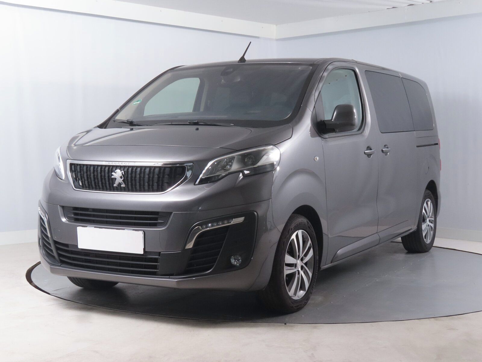Peugeot Traveller, 2.0 BlueHDi, Klima, ČR, 1Maj - fotka 2