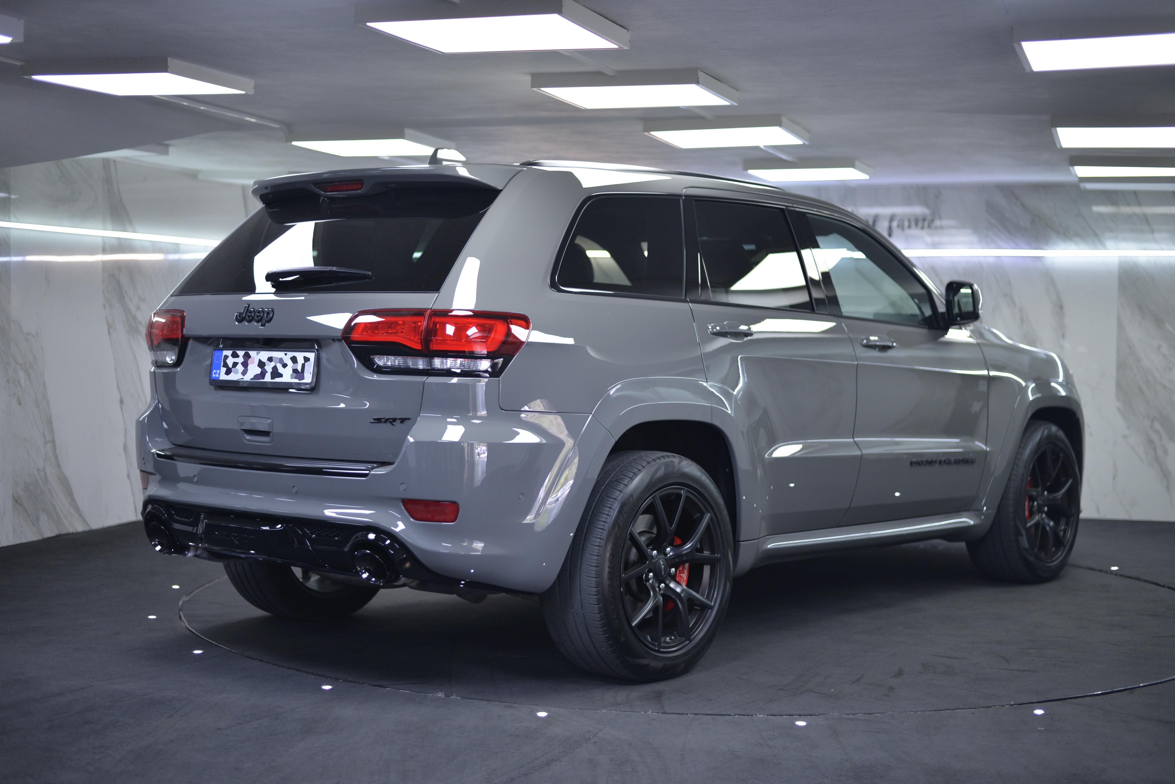 Jeep Grand Cherokee, Grand Cherokee SRT - fotka 4