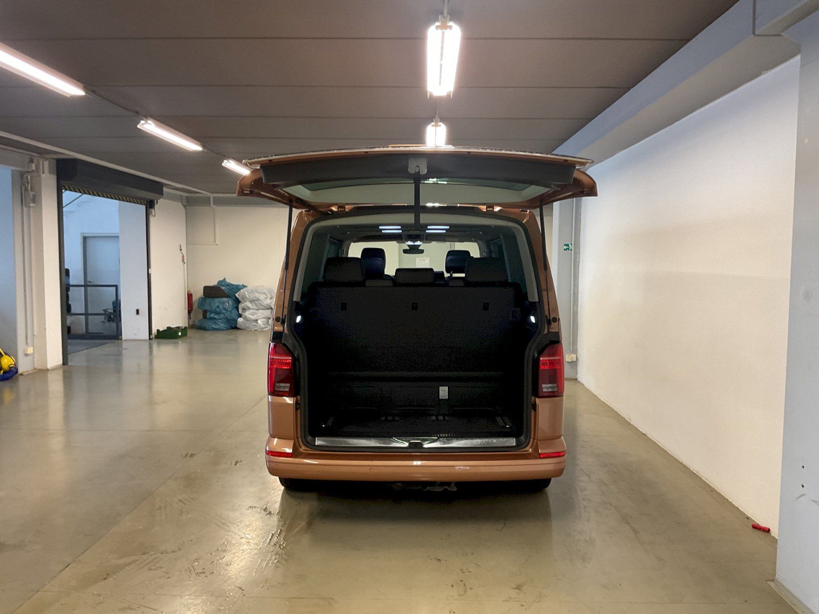 Volkswagen Multivan, 6.1 HL TDI DSG - fotka 6