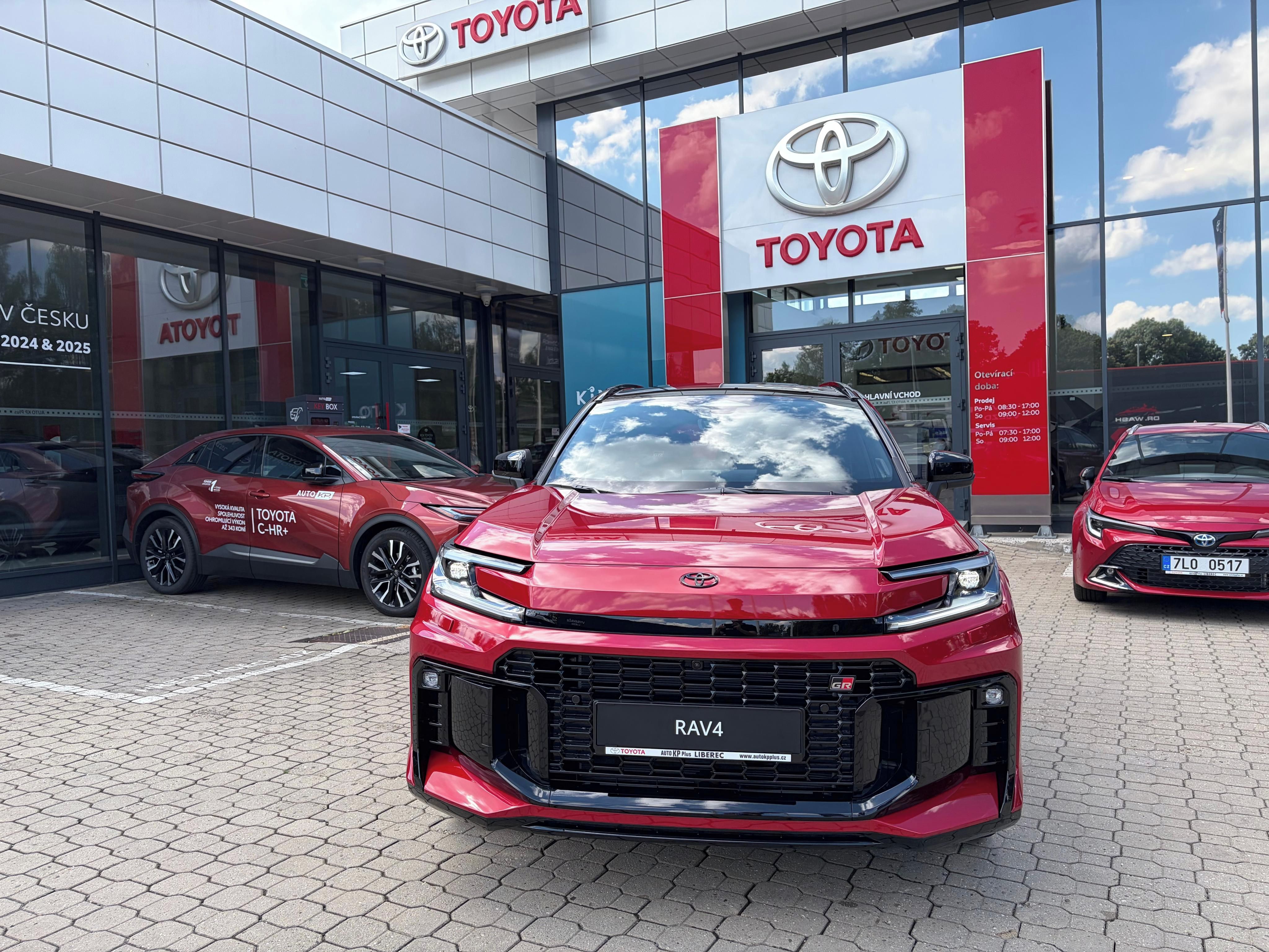 Toyota Rav4, 2,5 4x4 194k GR Sport 2026 - fotka 2