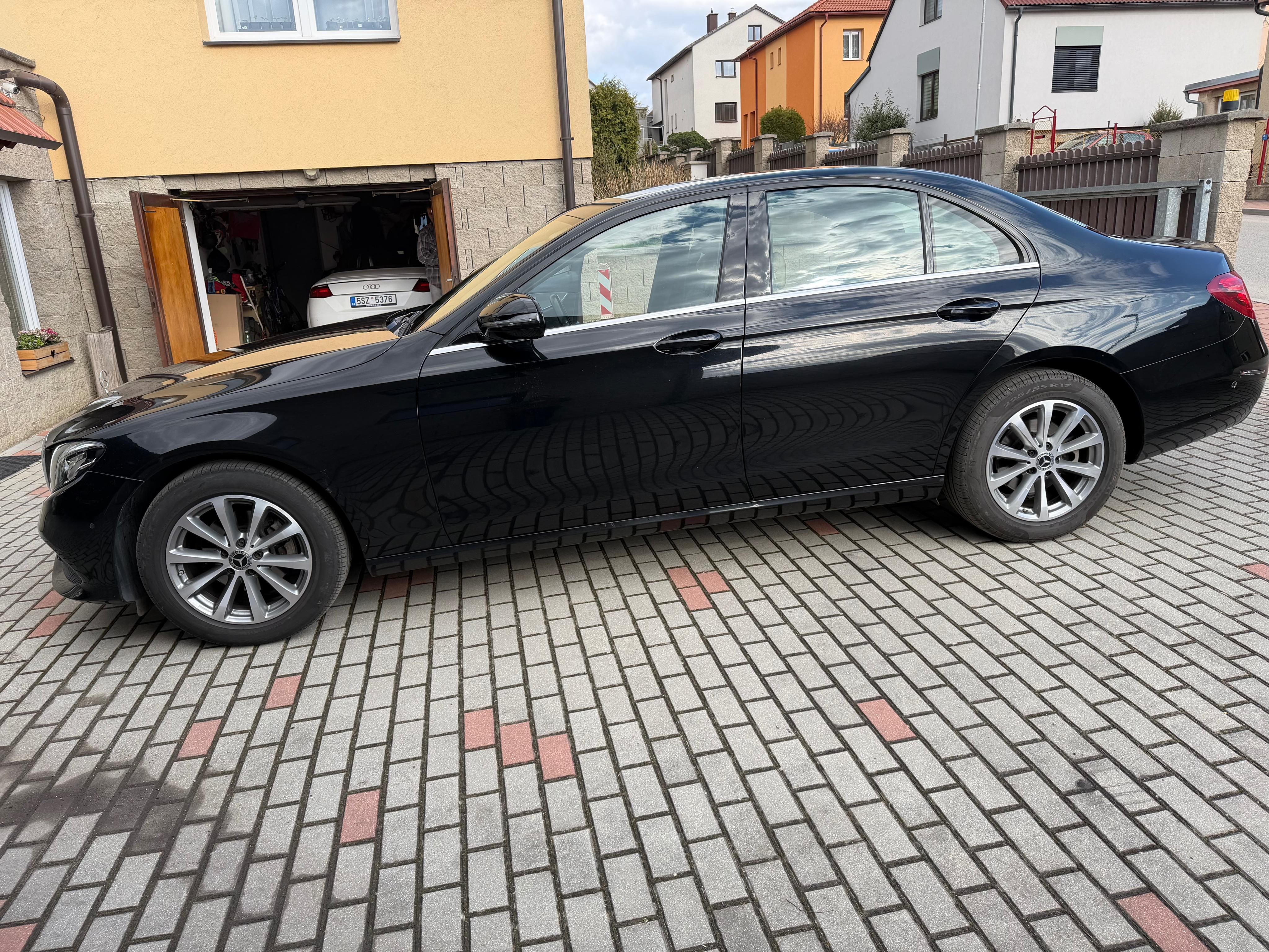 Mercedes-Benz Třídy E, Mercedes Benz E 220d 2017 - fotka 5