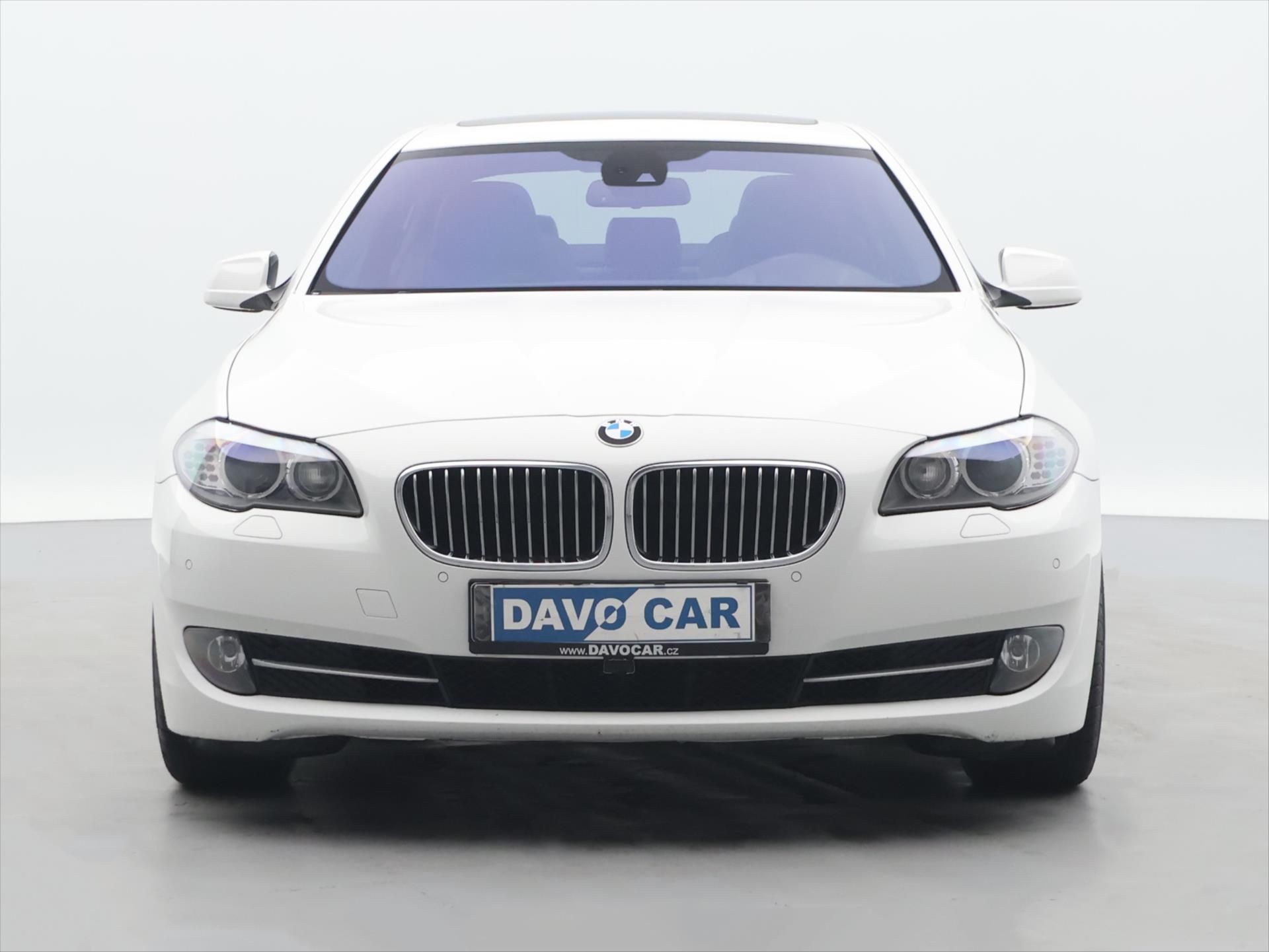BMW Řada 5, 3,0 530d 190KW xDrive CZ - fotka 2
