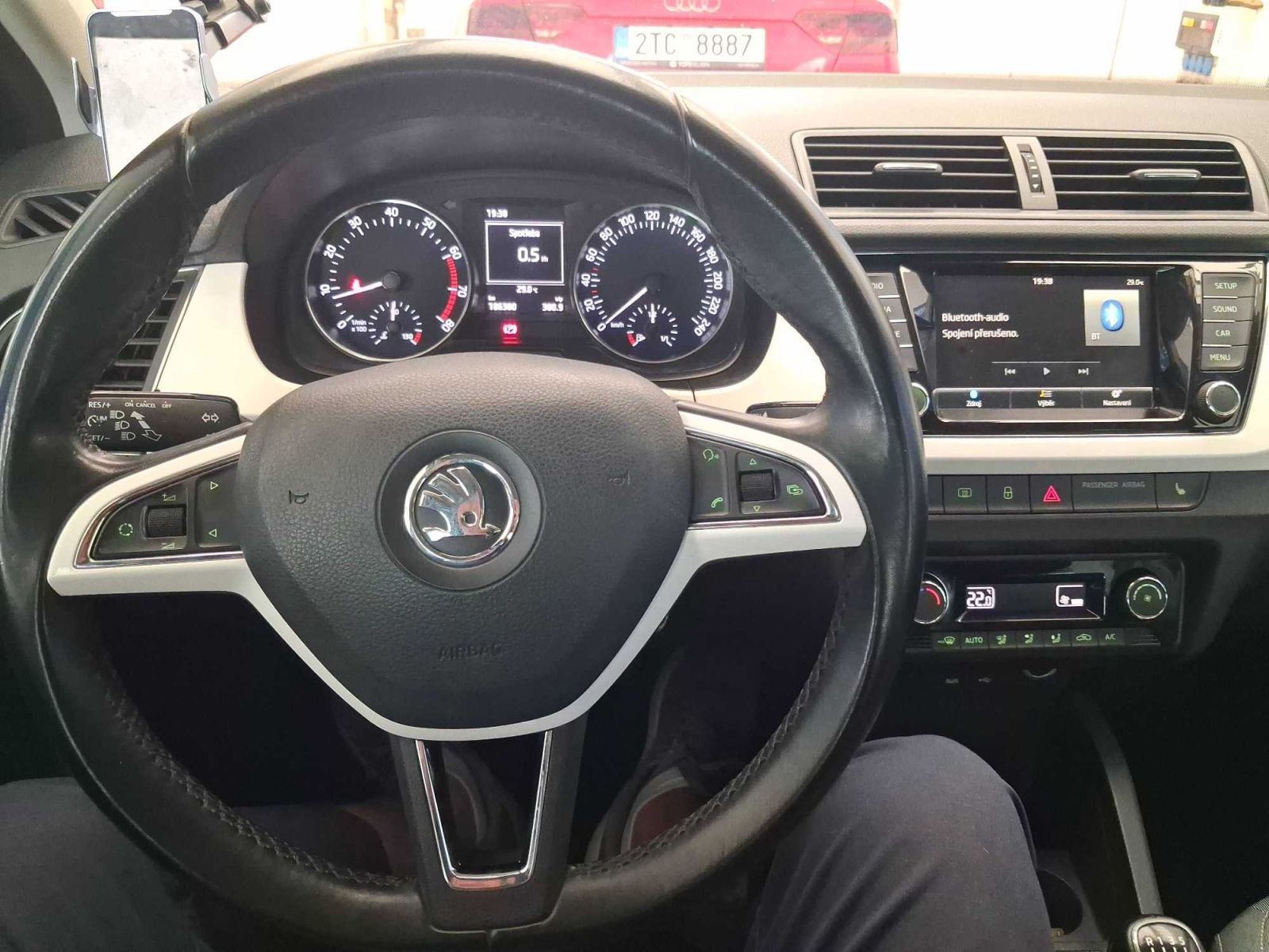 Škoda Fabia, 1.2 TSI, Automatická klima - fotka 3