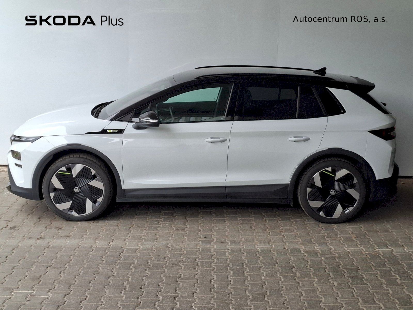 Škoda Elroq, 84 KWH RS 250 KW 4X4 - fotka 3
